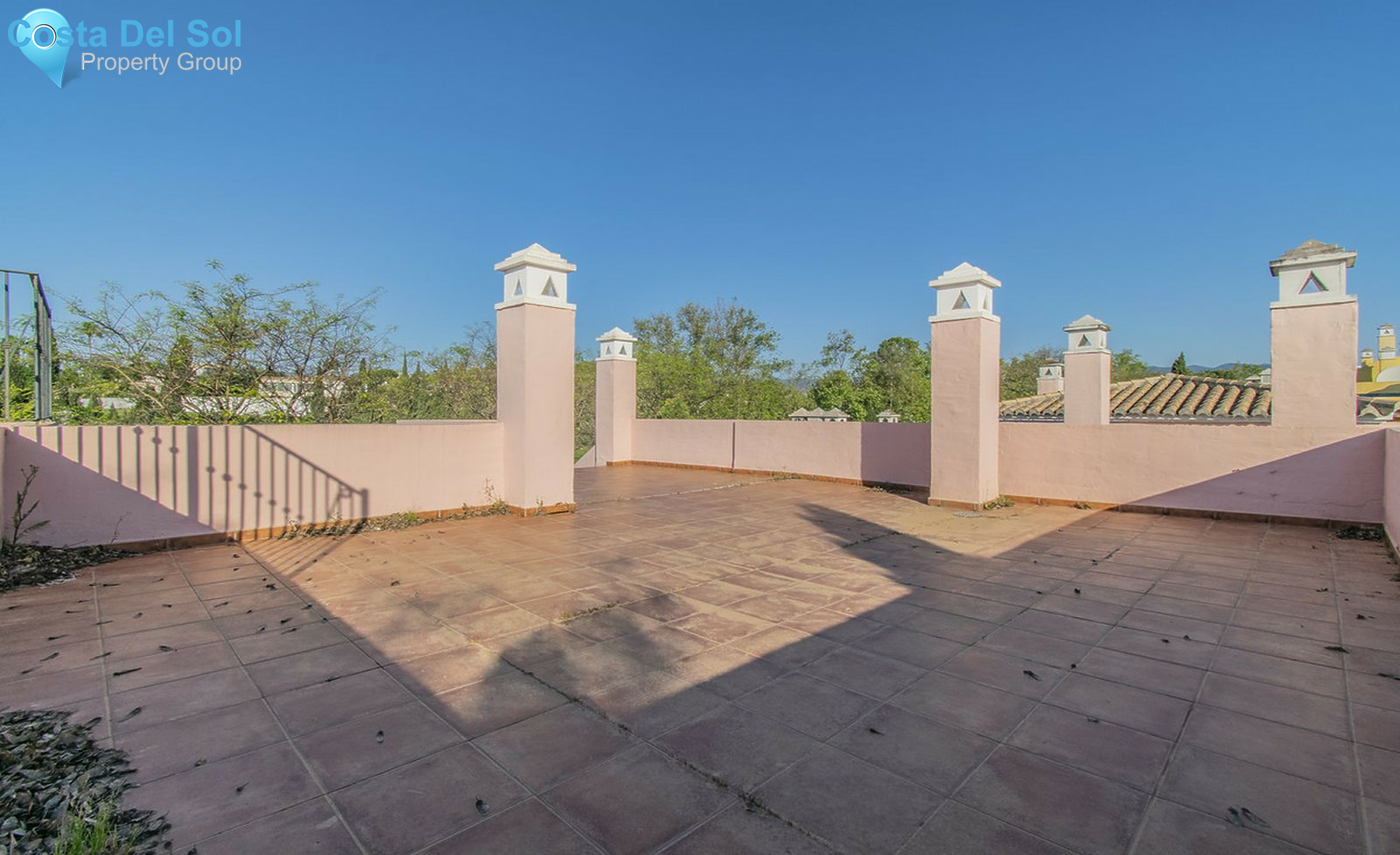 Top Floor Apartment in Guadalmina Alta-1370886