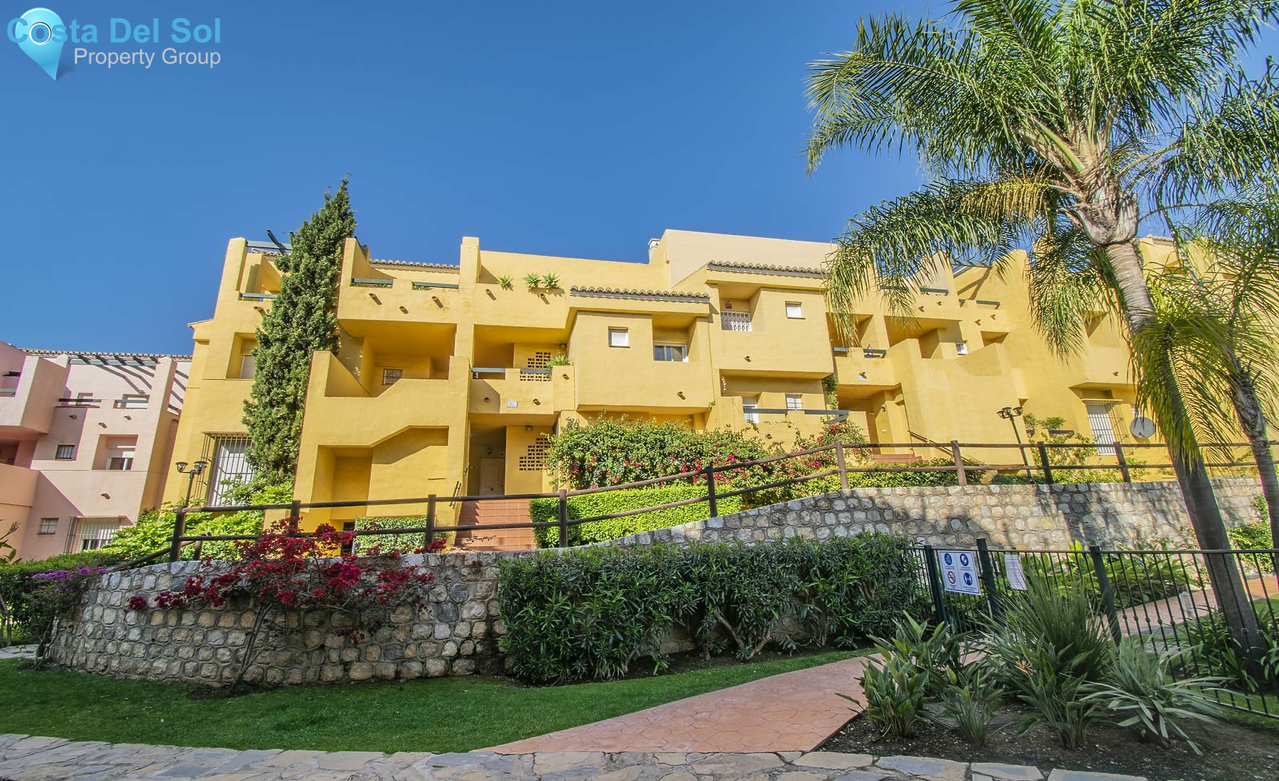 Top Floor Apartment in Guadalmina Alta-1191644
