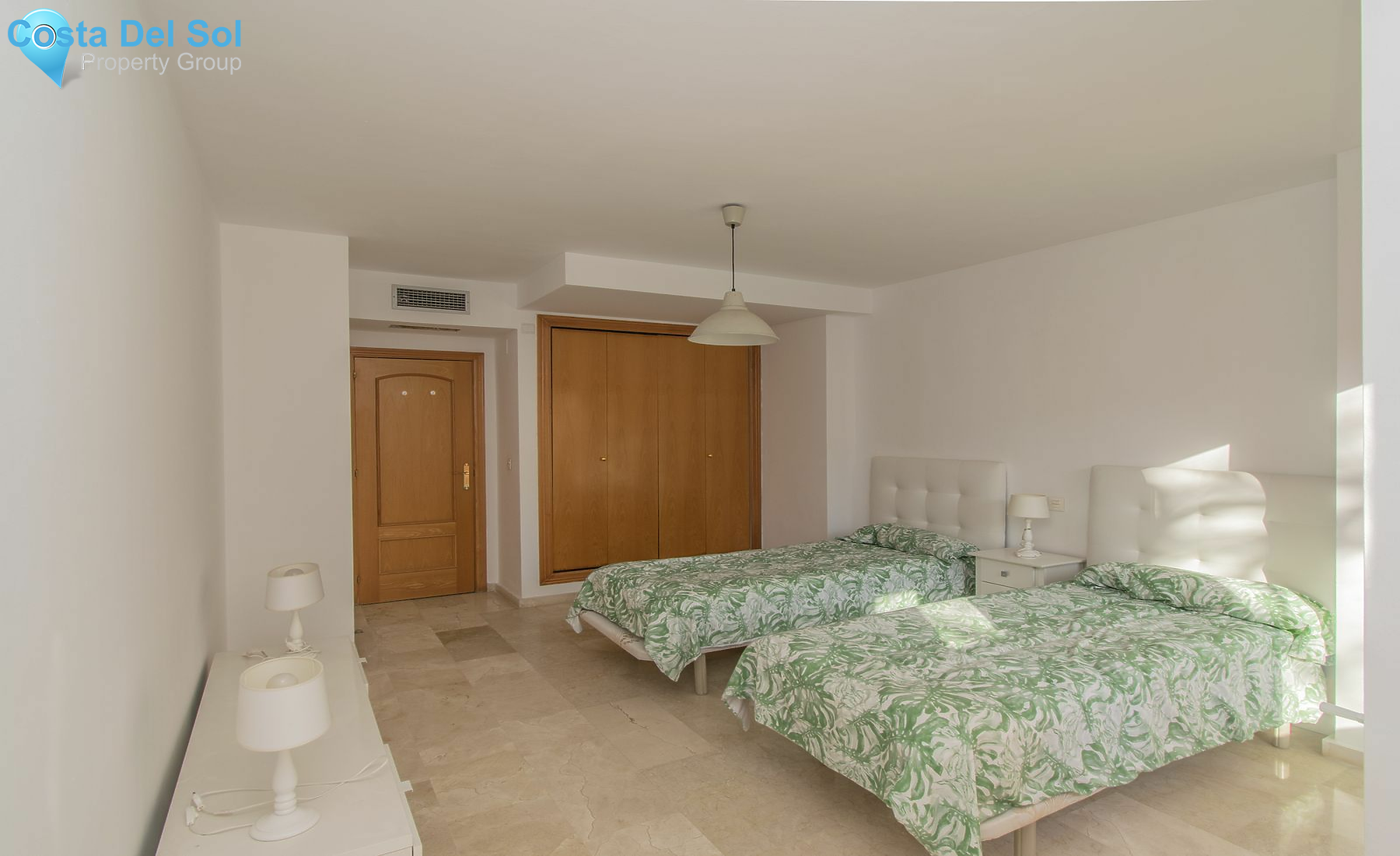 Top Floor Apartment in Guadalmina Alta-1191648