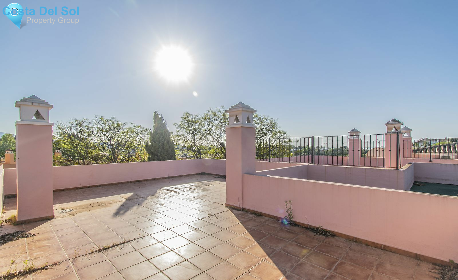 Top Floor Apartment in Guadalmina Alta-1191637