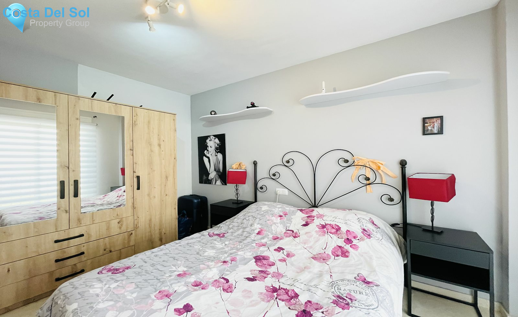 Top Floor Apartment in La Duquesa-1464421