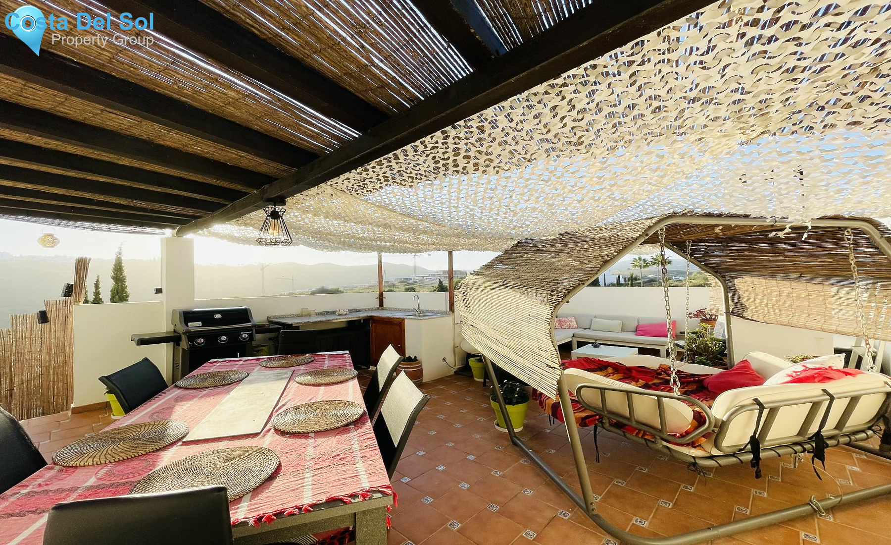 Top Floor Apartment in La Duquesa-1464406