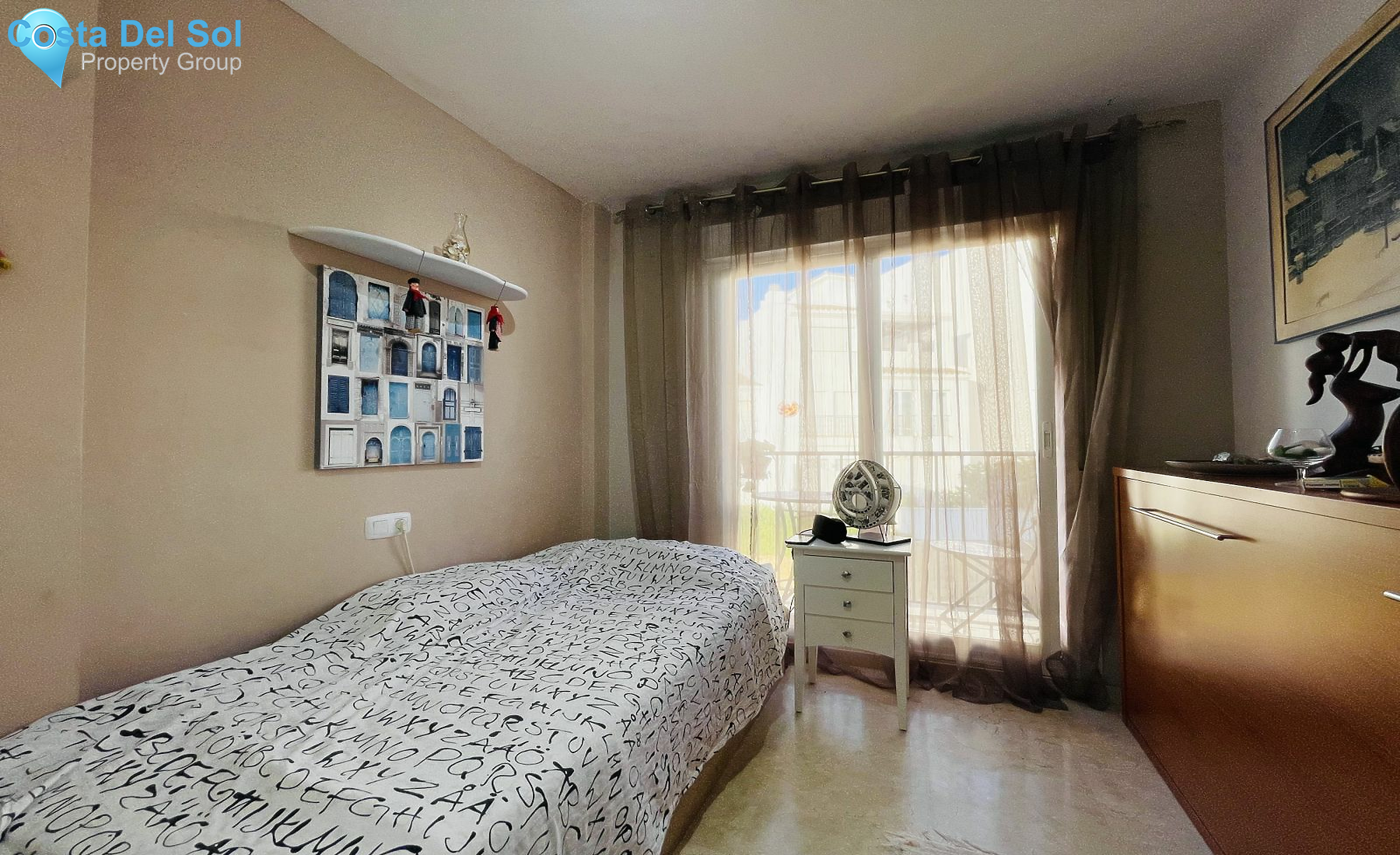Top Floor Apartment in La Duquesa-1464424