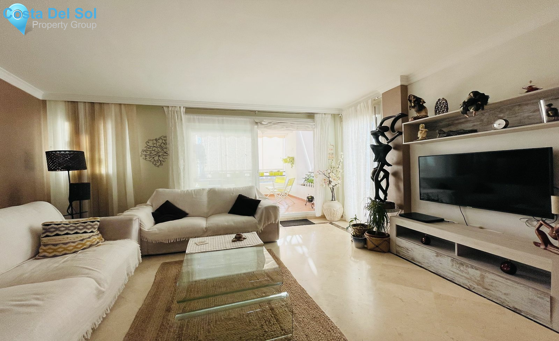 Top Floor Apartment in La Duquesa-1464411
