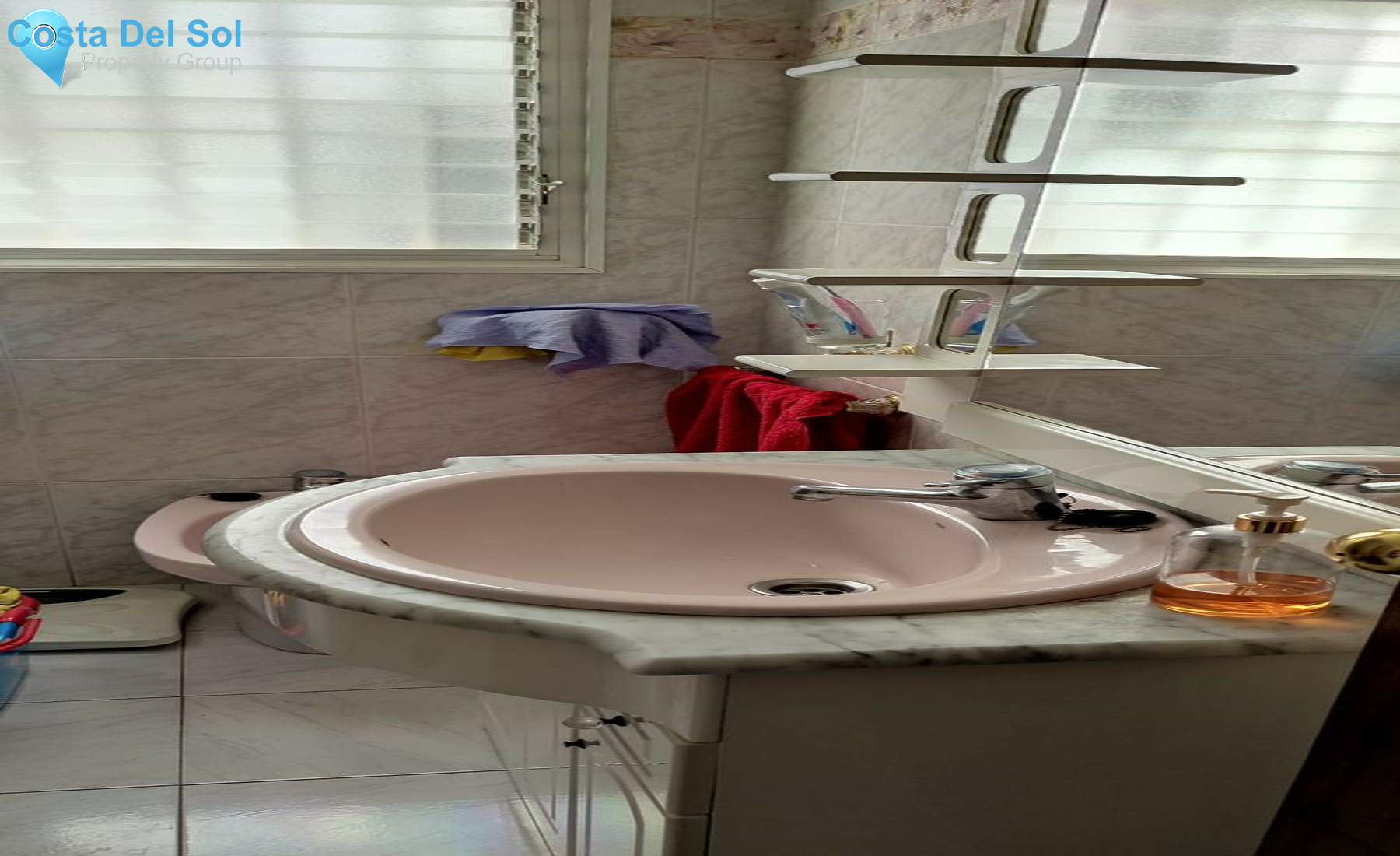 Top Floor Apartment in Marbella-1275869