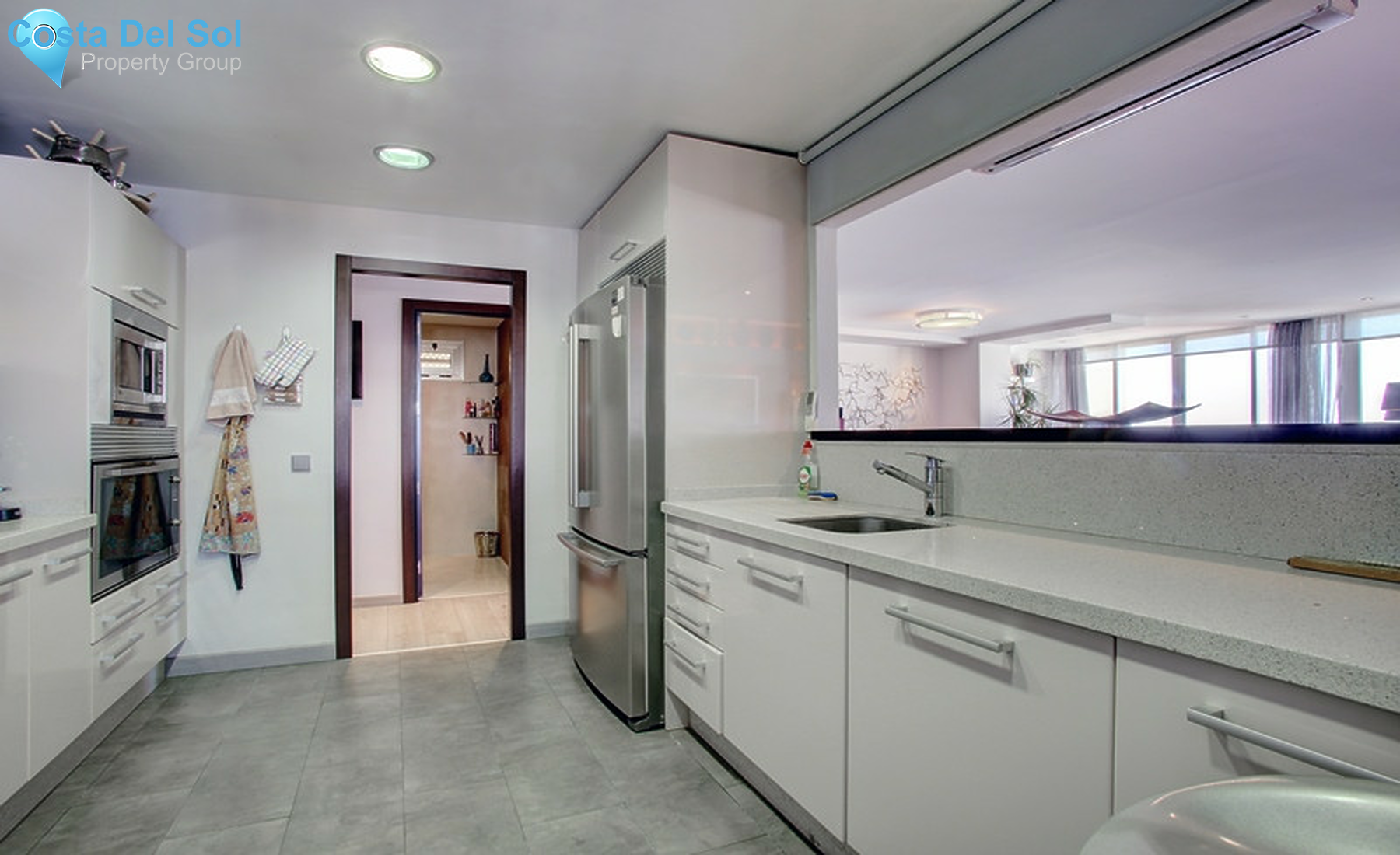 Top Floor Apartment in Marbella-1325554