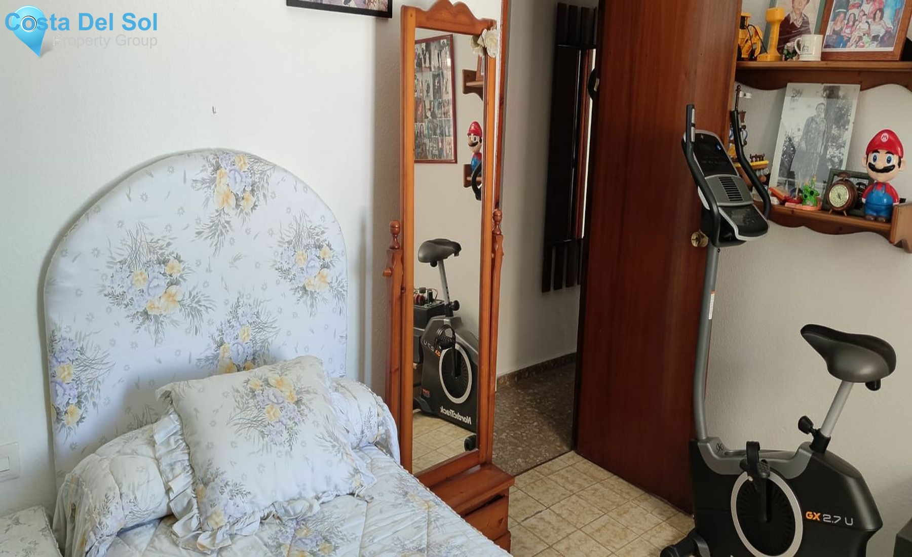 Top Floor Apartment in Marbella-1191946