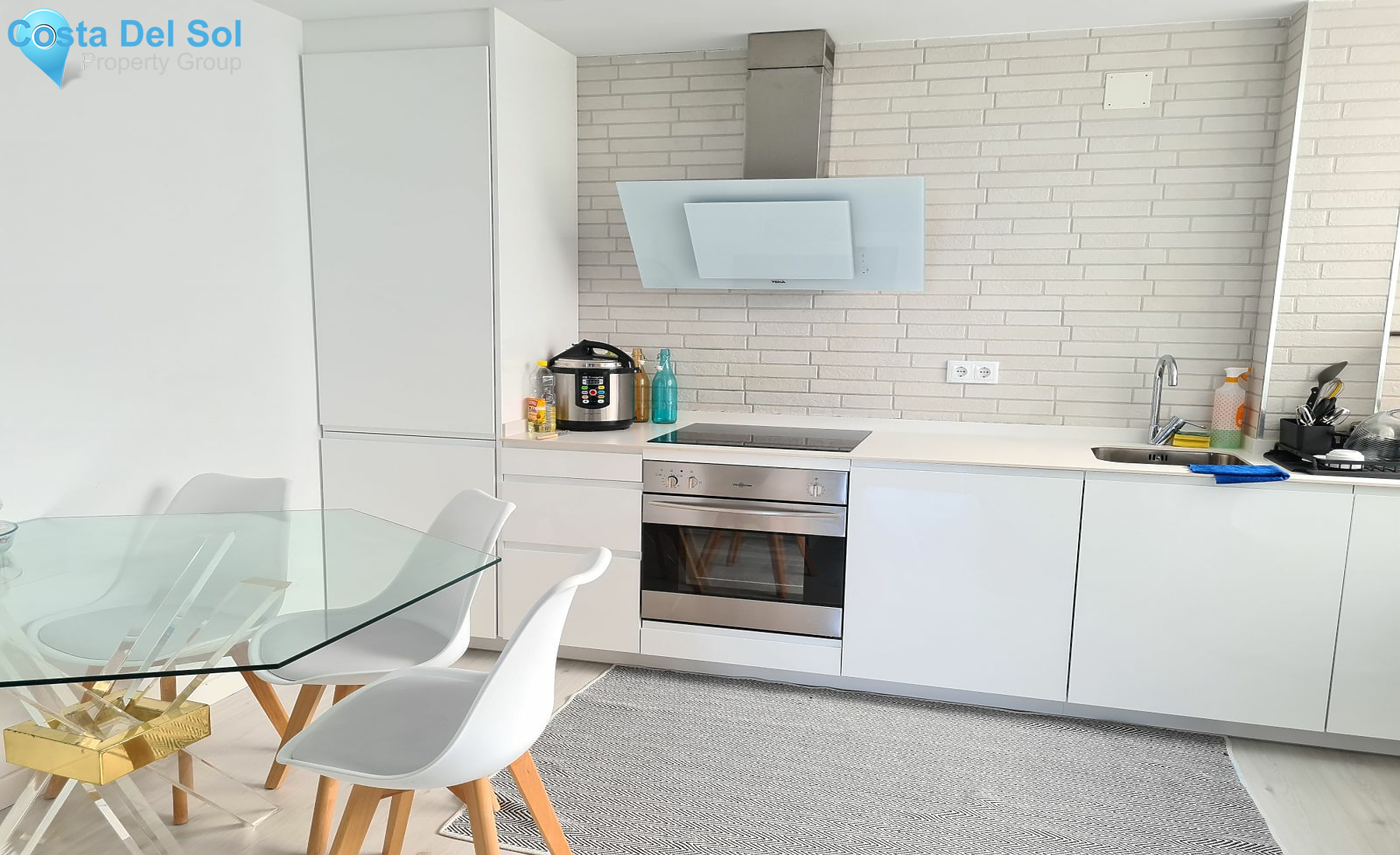 Top Floor Apartment in Marbella-1195746