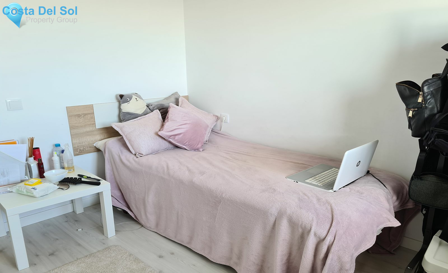 Top Floor Apartment in Marbella-1195754