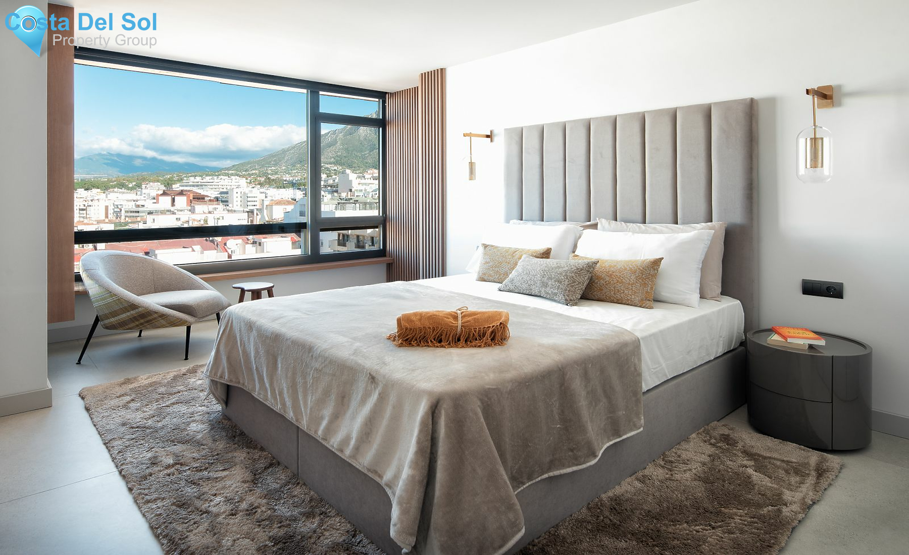 Top Floor Apartment in Marbella-1202975