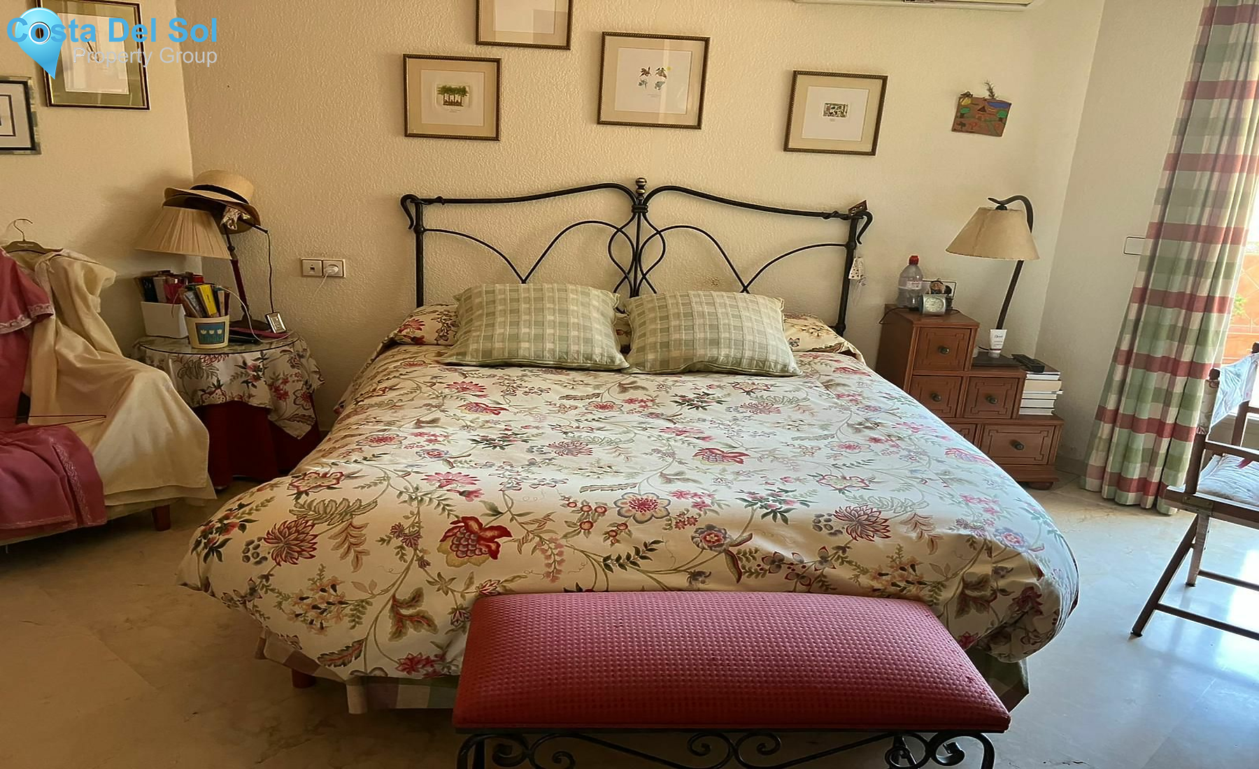 Top Floor Apartment in Marbella-1449970