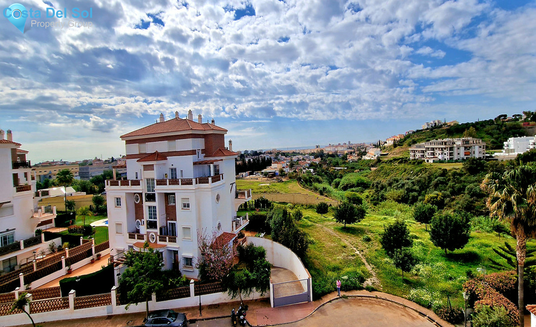 Top Floor Apartment in Mijas Costa-1284817