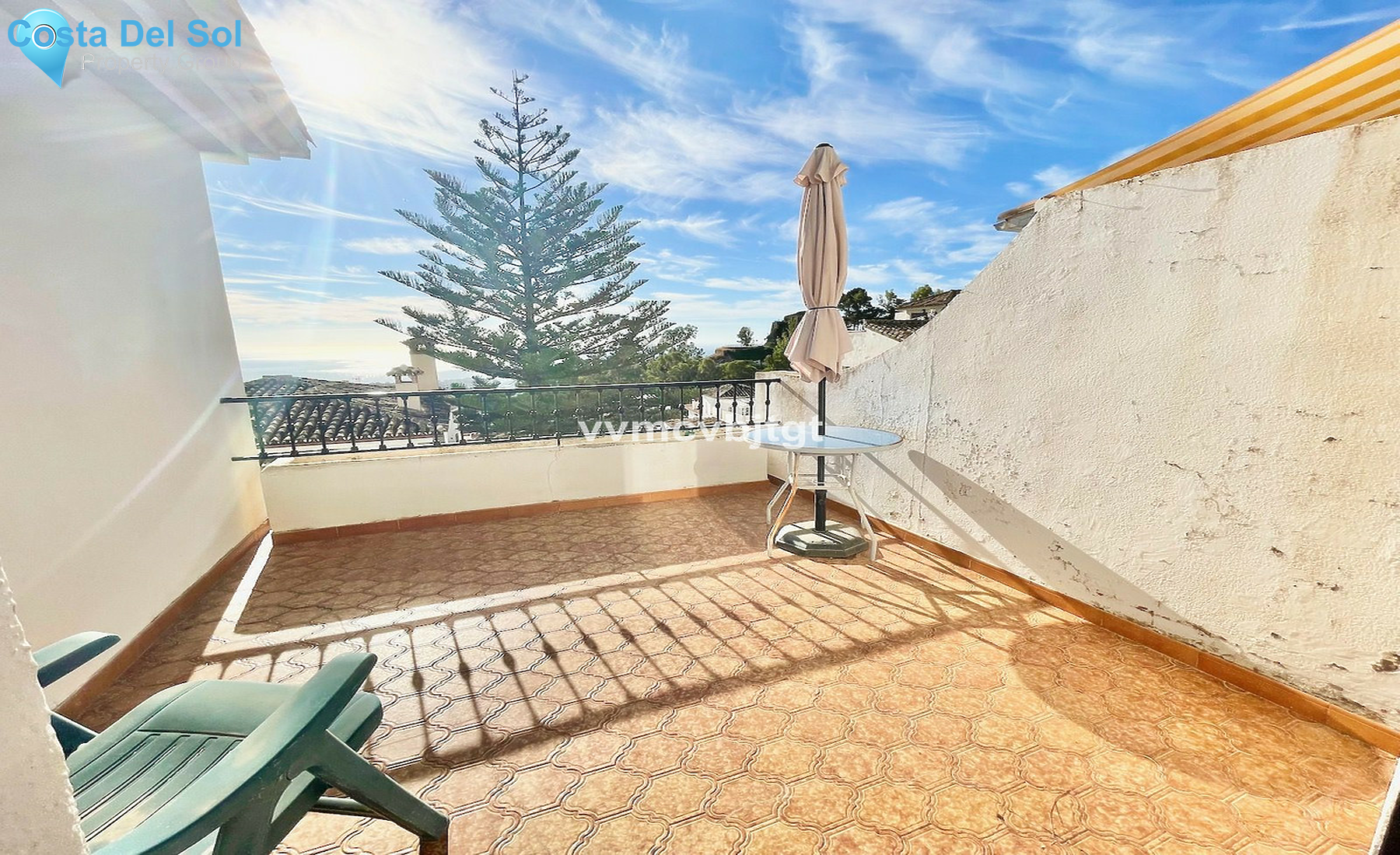 Top Floor Apartment in Mijas