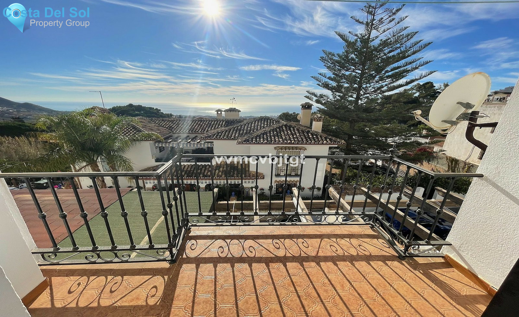 Top Floor Apartment in Mijas-1524017