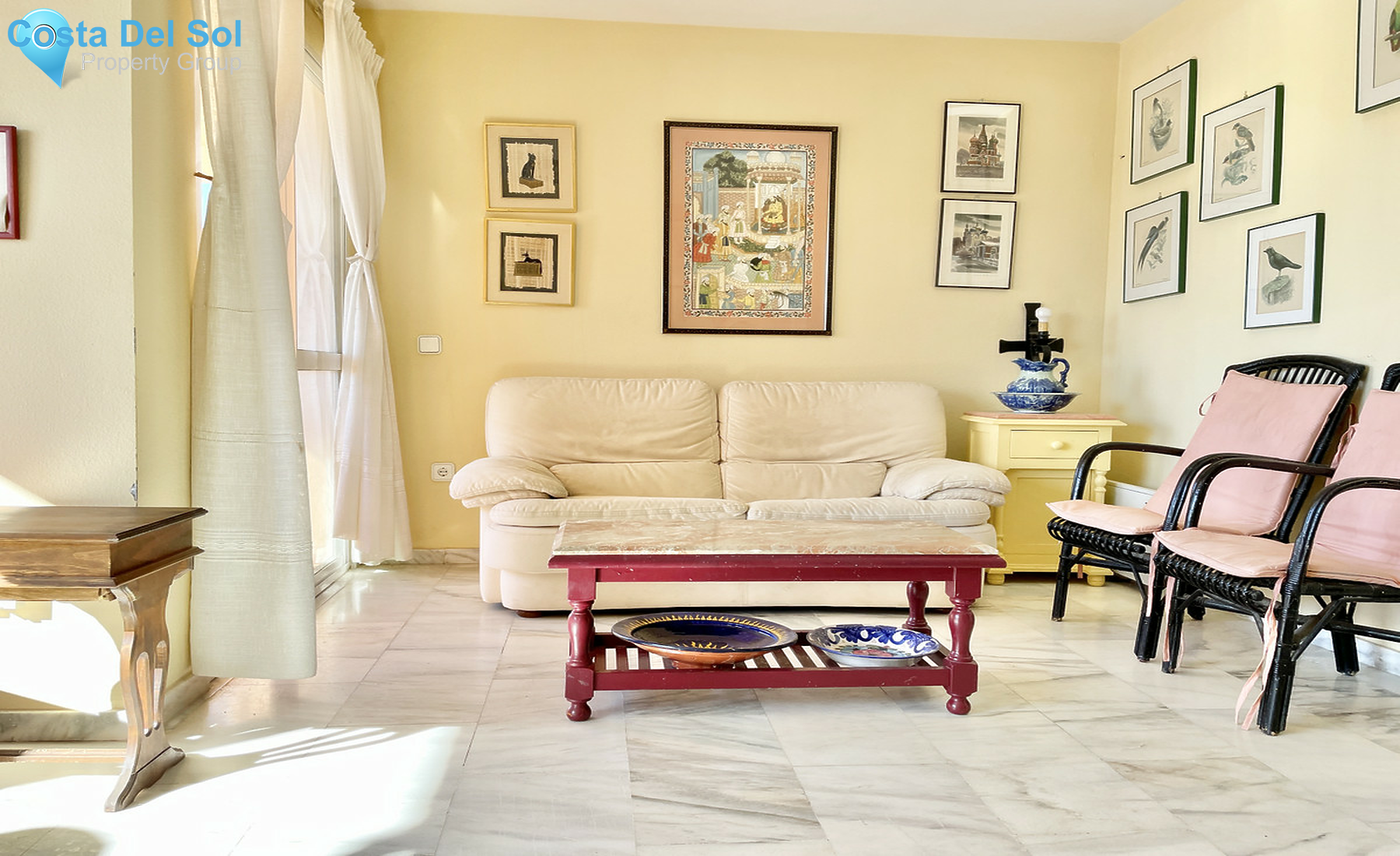 Top Floor Apartment in New Golden Mile-1376567