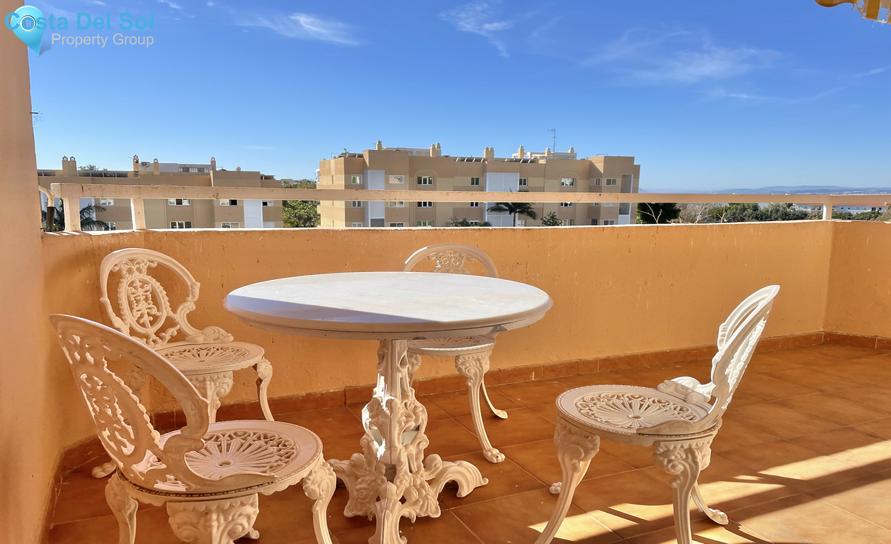 Top Floor Apartment in New Golden Mile-1376569