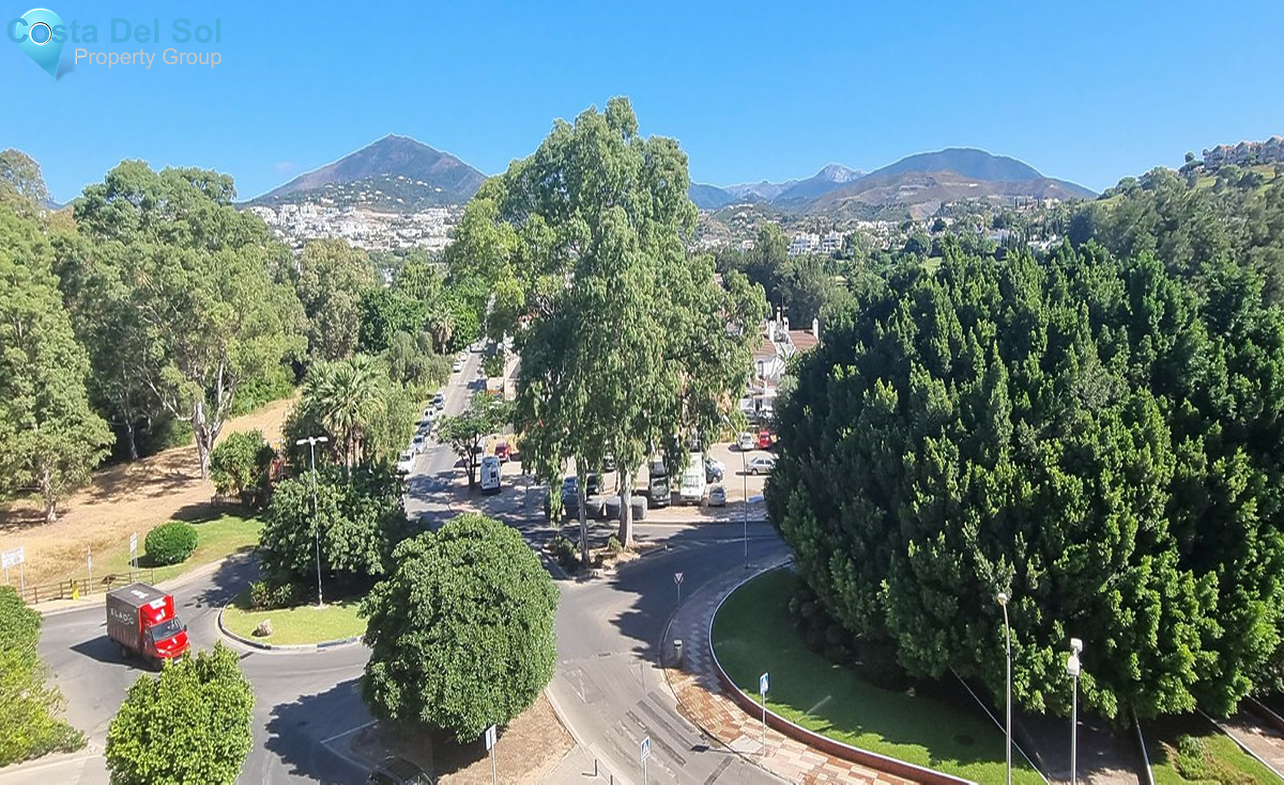 Top Floor Apartment in Nueva Andalucía-1413069
