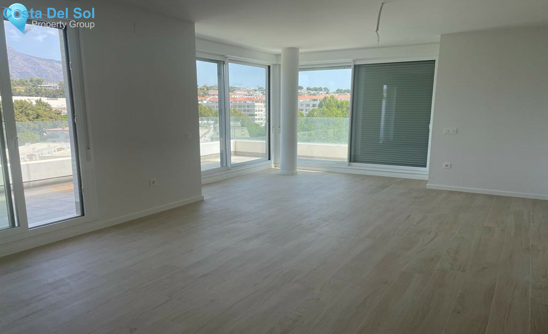 Top Floor Apartment in Nueva Andalucía-1413071