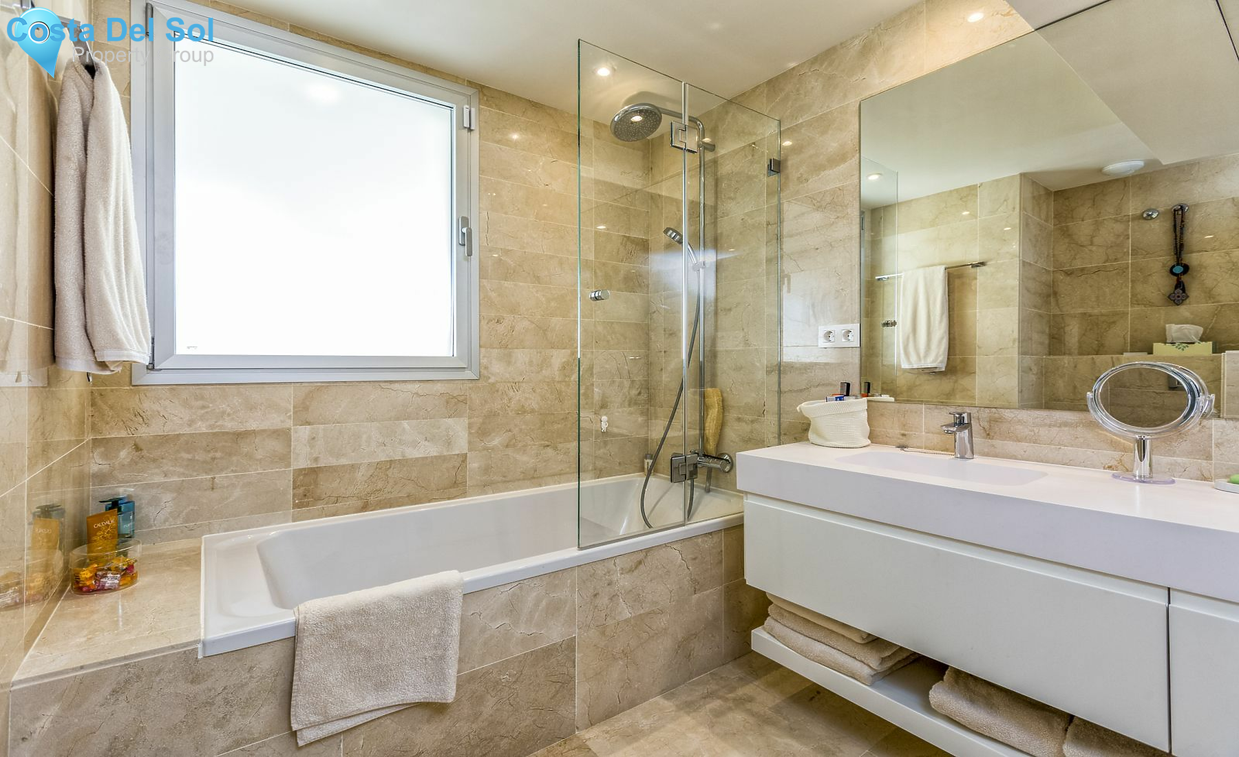 Top Floor Apartment in Nueva Andalucía-1162348