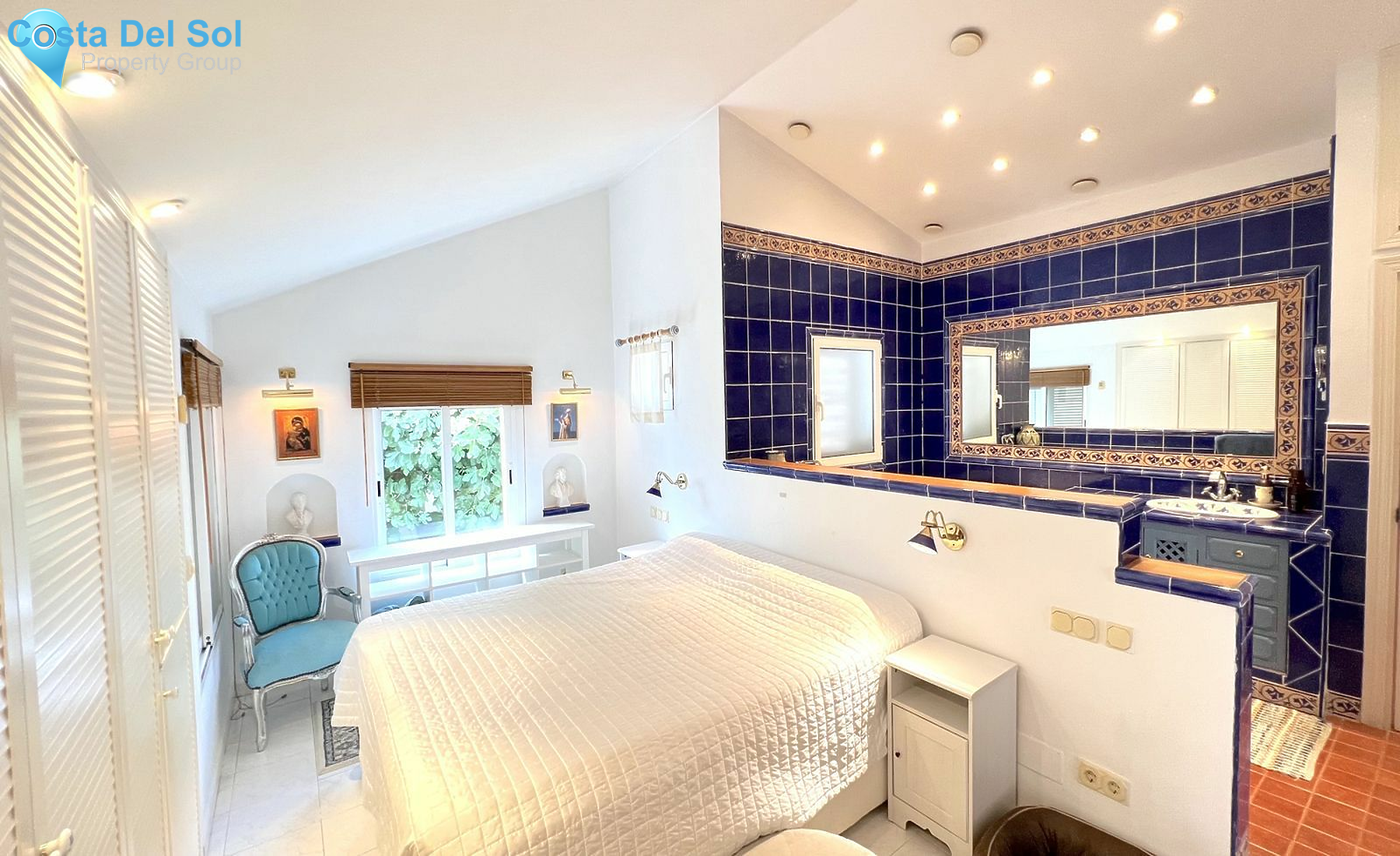Top Floor Apartment in Nueva Andalucía-1390533
