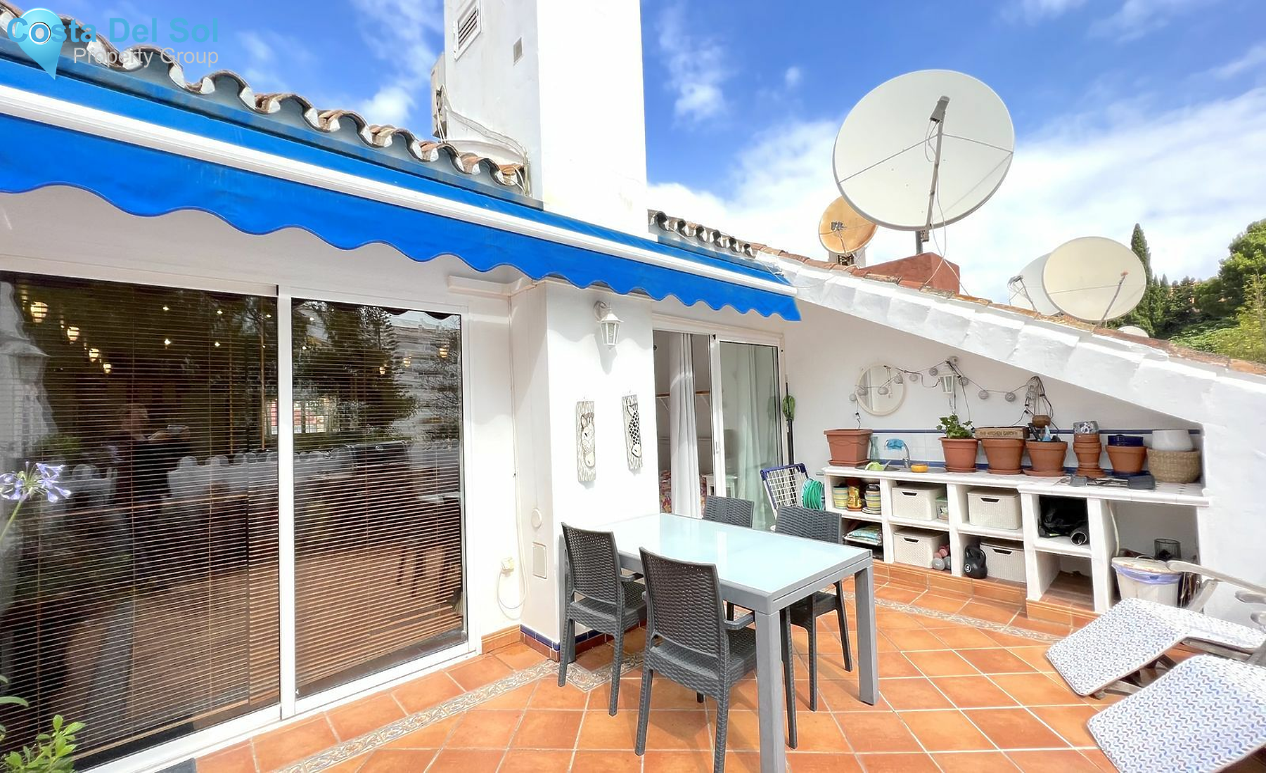 Top Floor Apartment in Nueva Andalucía-1390536