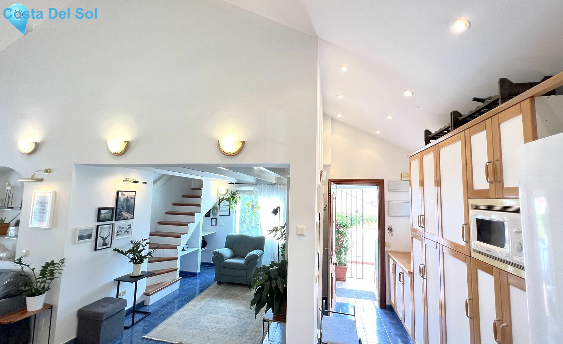Top Floor Apartment in Nueva Andalucía-1390519
