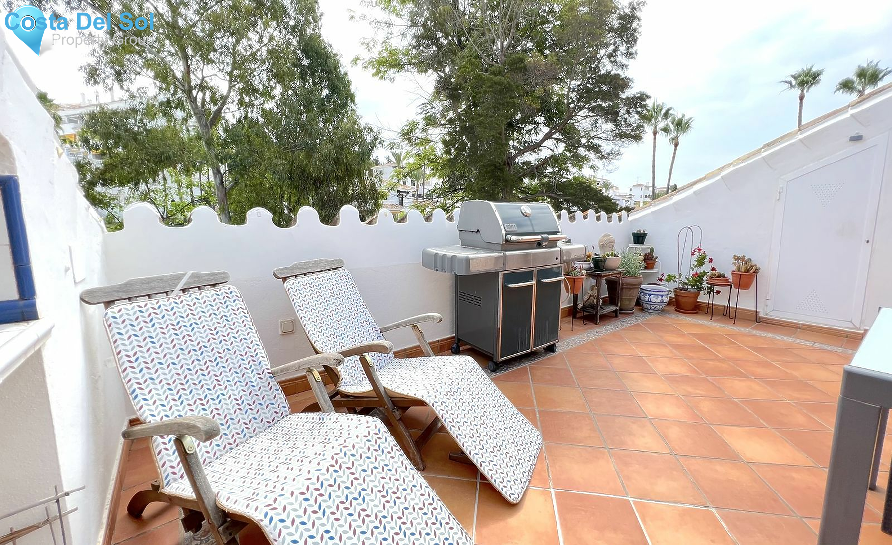 Top Floor Apartment in Nueva Andalucía-1390537