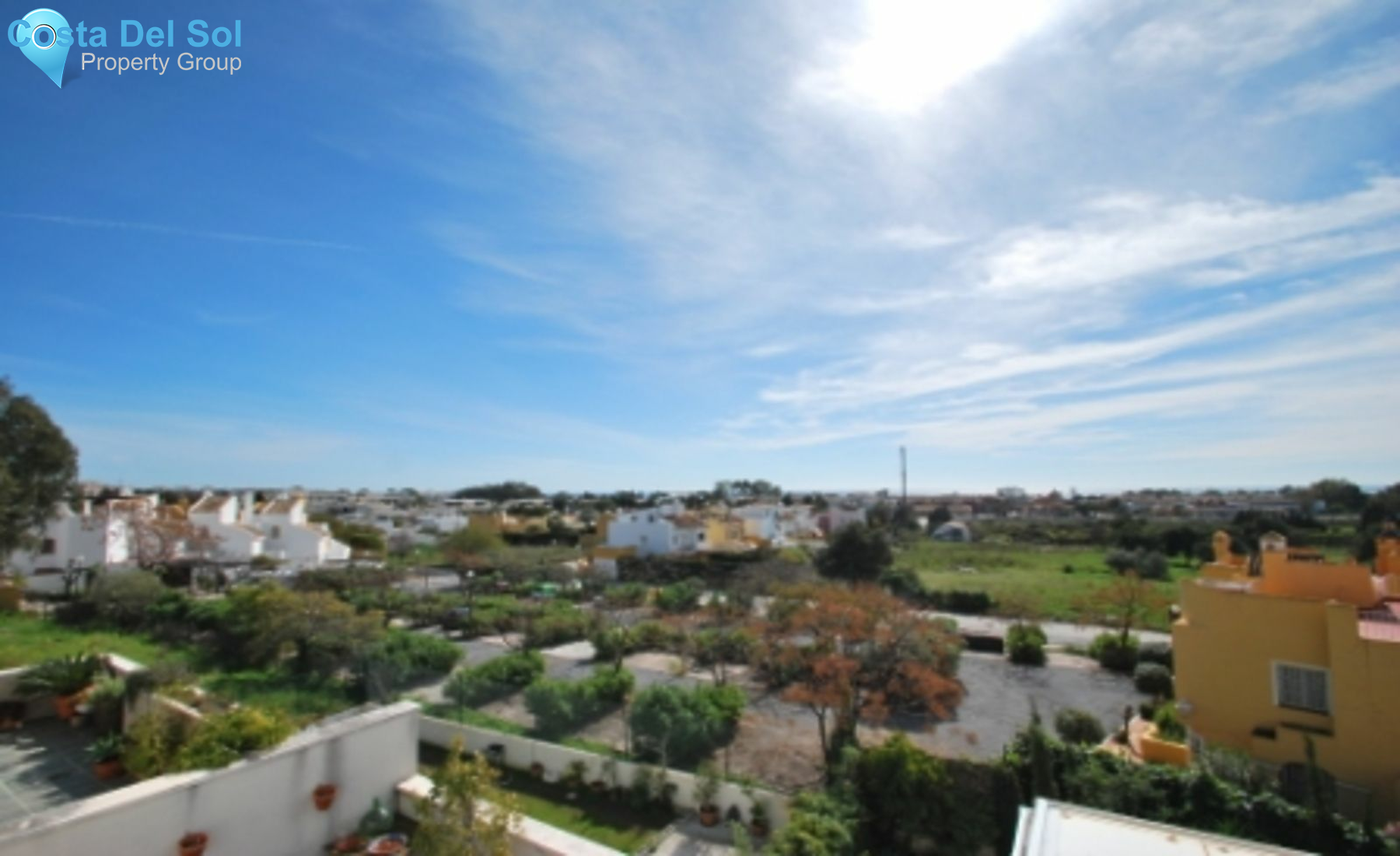 Top Floor Apartment in Nueva Andalucía-1400637