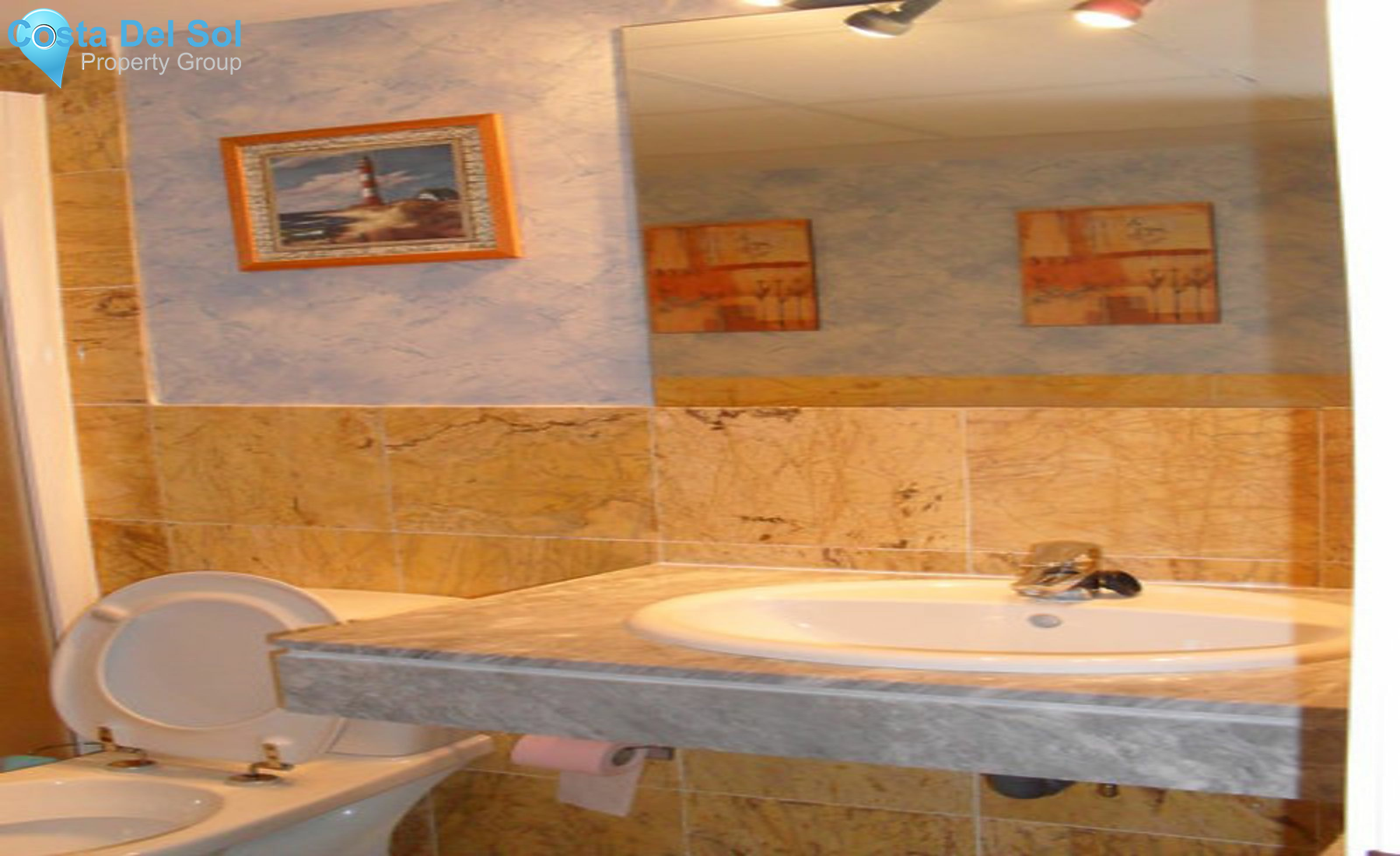 Top Floor Apartment in Nueva Andalucía-1400650