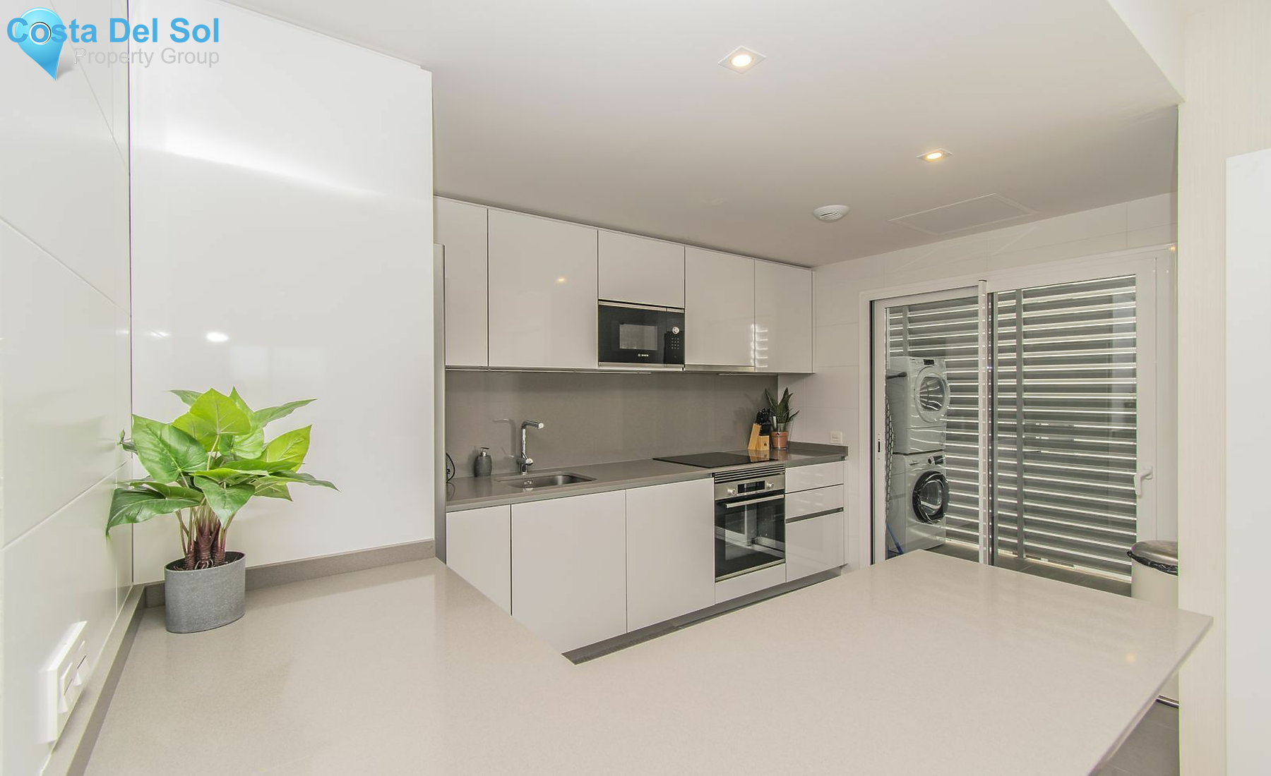 Top Floor Apartment in Nueva Andalucía-1426049