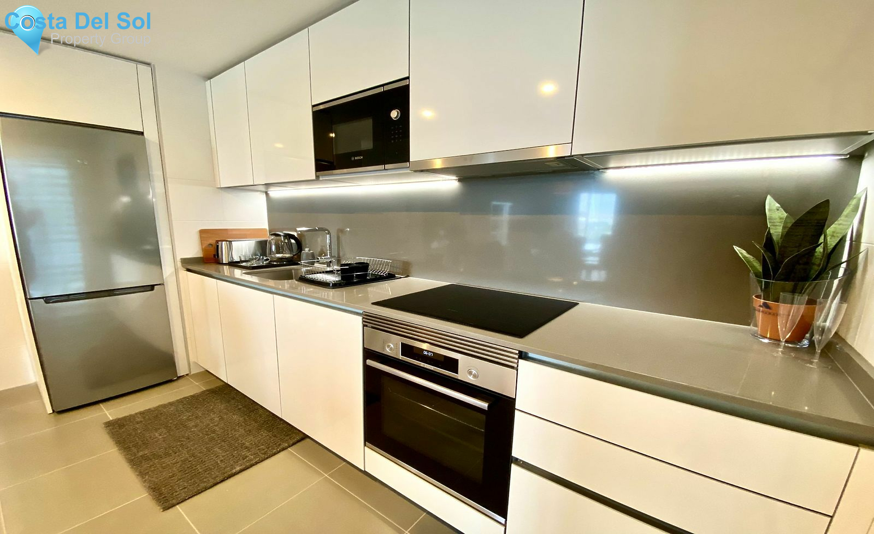 Top Floor Apartment in Nueva Andalucía-1449551