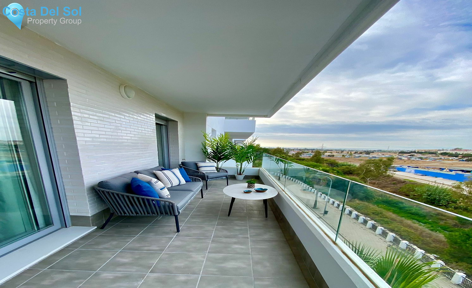 Top Floor Apartment in Nueva Andalucía-1449544