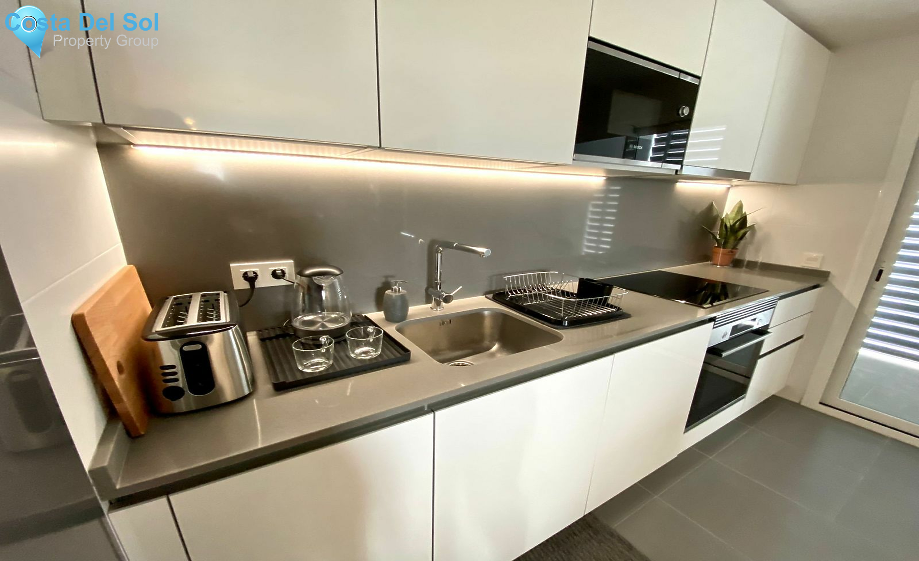 Top Floor Apartment in Nueva Andalucía-1449546