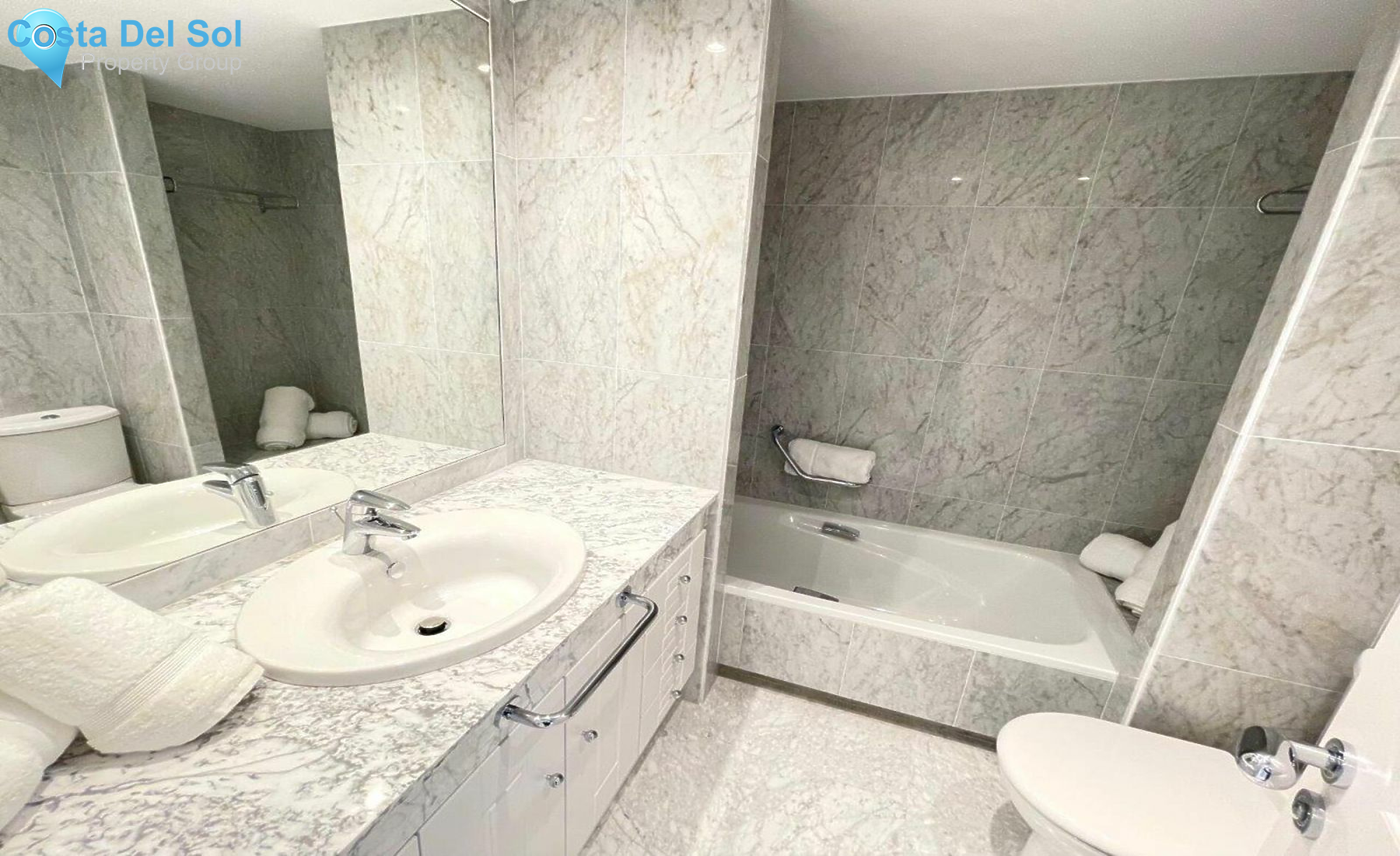 Top Floor Apartment in Puerto Banús-1129029