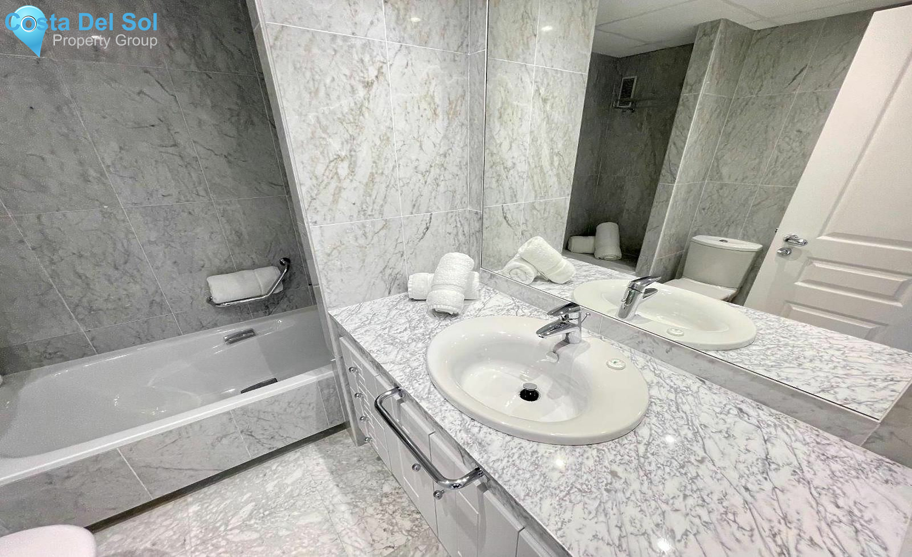 Top Floor Apartment in Puerto Banús-1394230