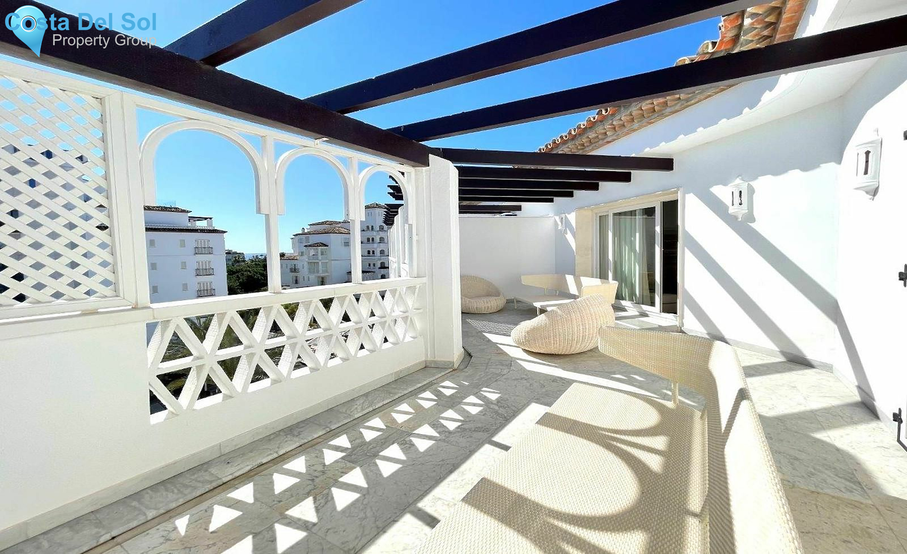Top Floor Apartment in Puerto Banús-1394239