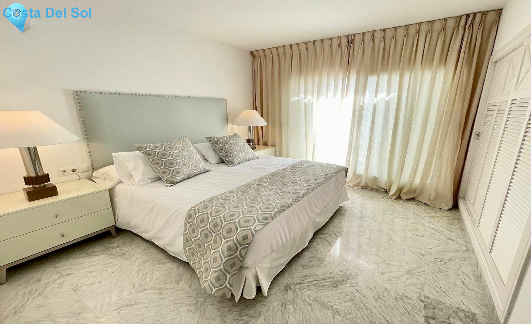 Top Floor Apartment in Puerto Banús-1394223
