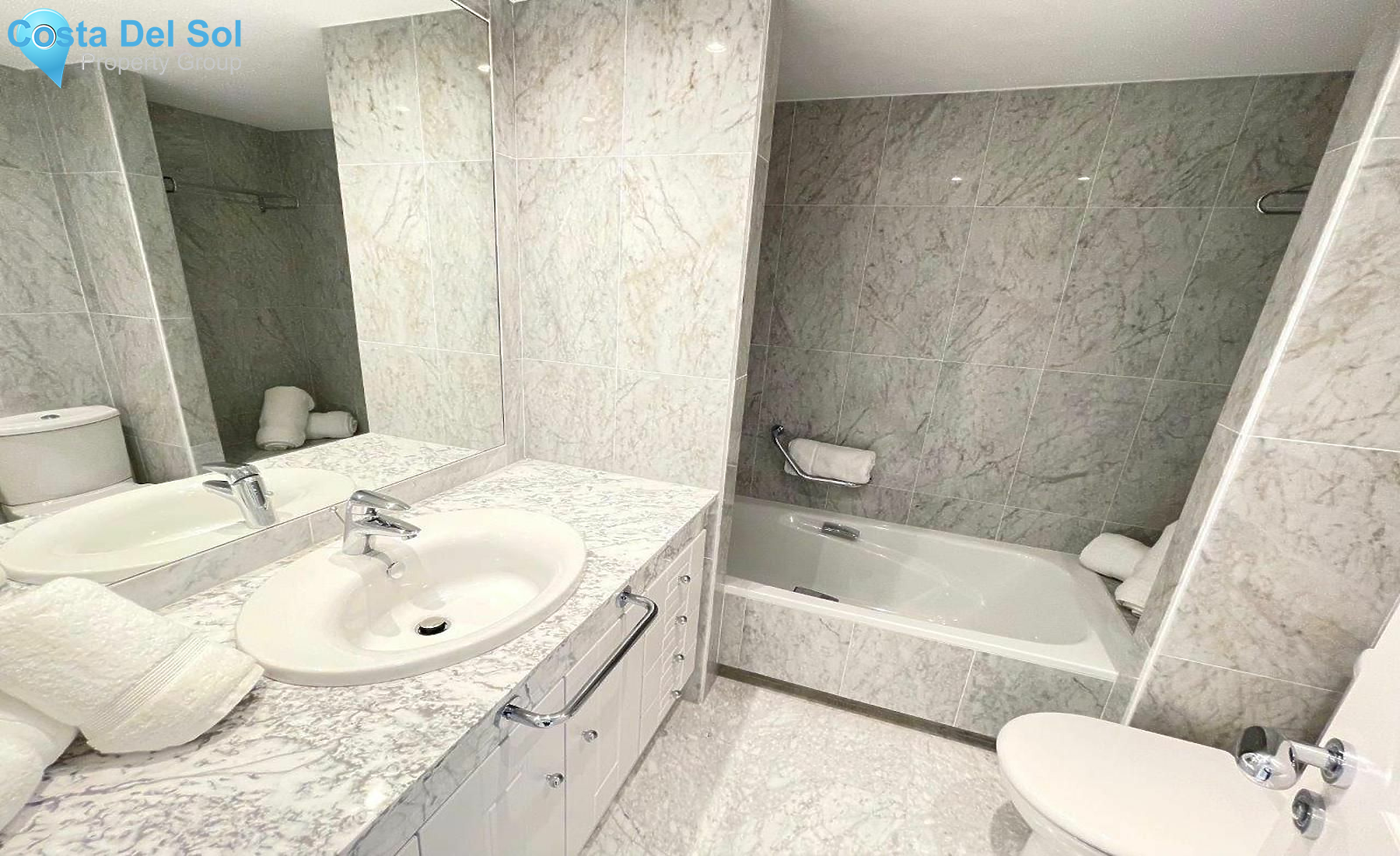 Top Floor Apartment in Puerto Banús-1394224