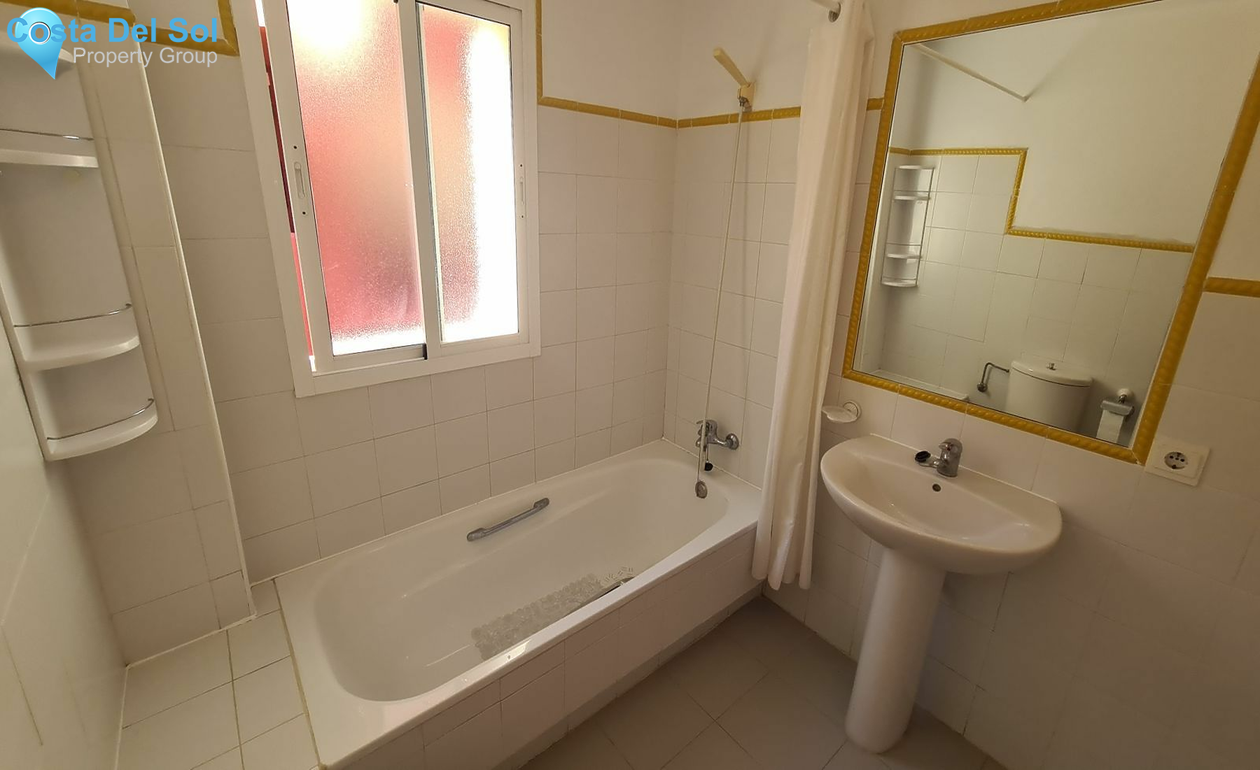 Top Floor Apartment in Riviera del Sol-1464879