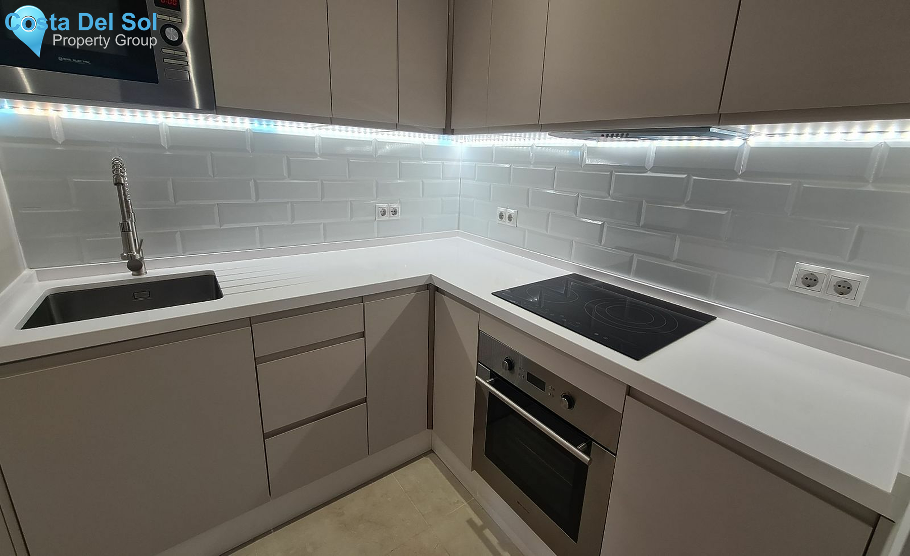 Top Floor Apartment in Riviera del Sol-1464867