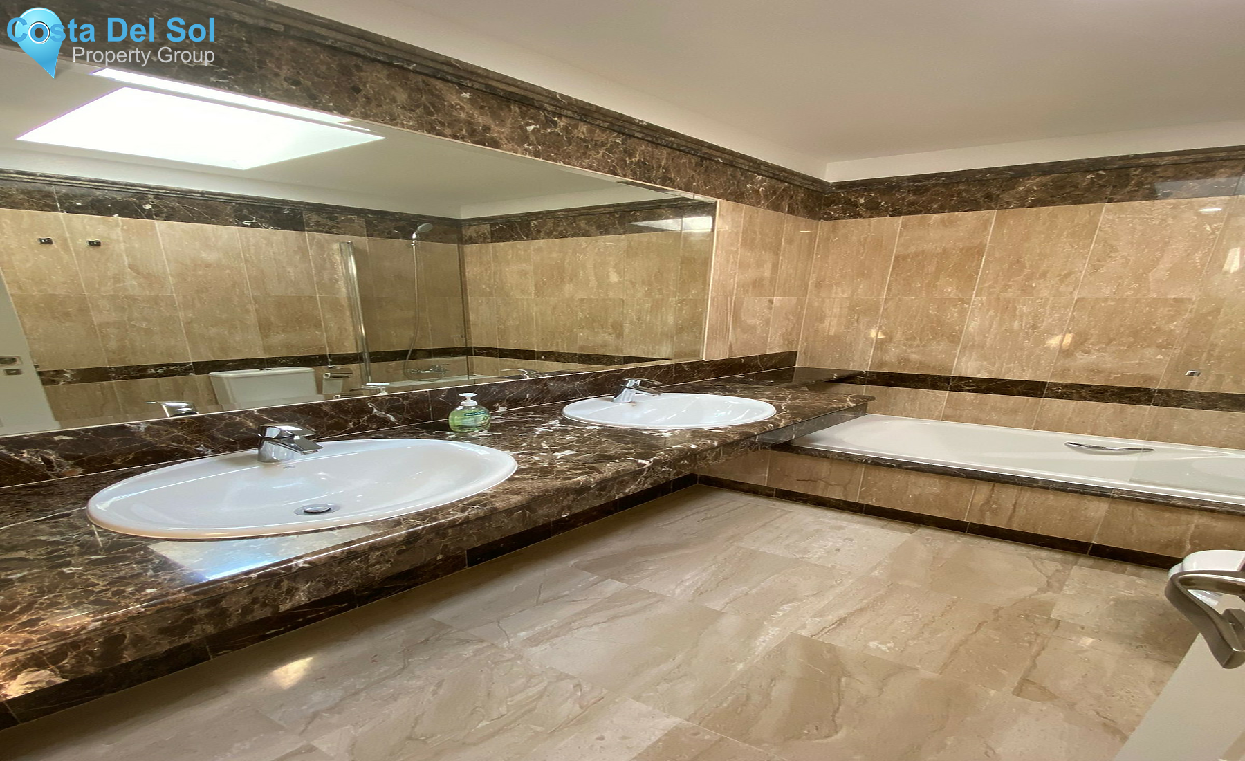 Top Floor Apartment in San Pedro de Alcántara-1327799