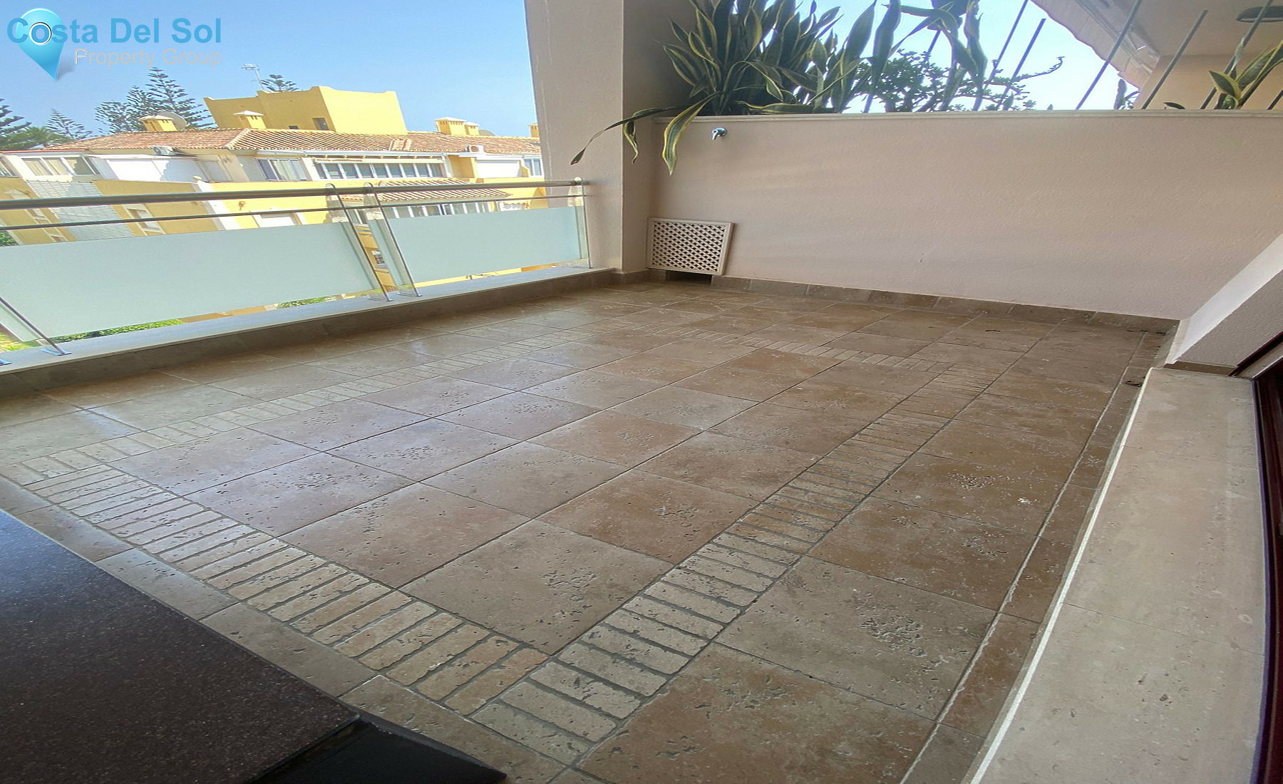Top Floor Apartment in San Pedro de Alcántara-1327786