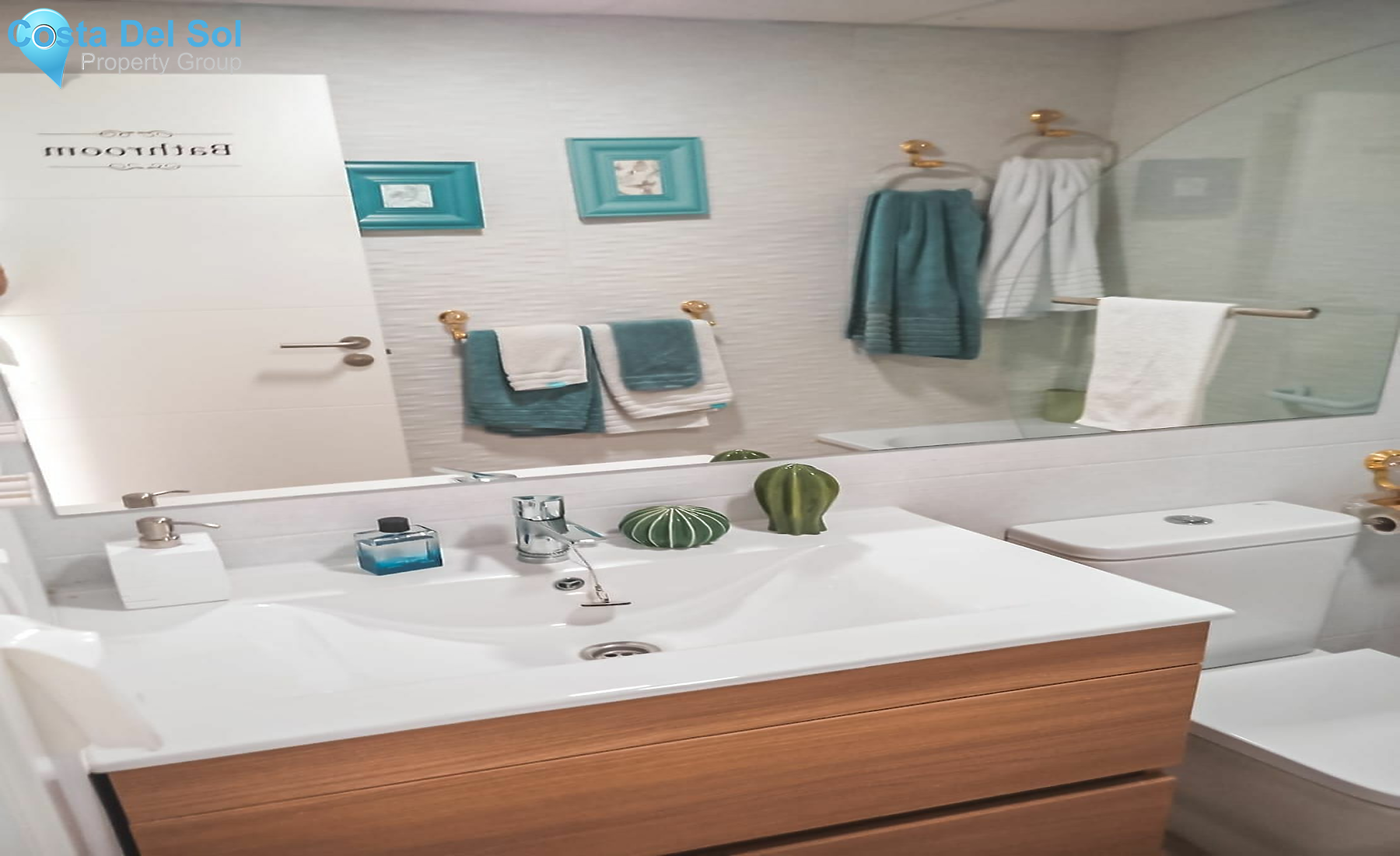 Townhouse in Alhaurín de la Torre-1530750