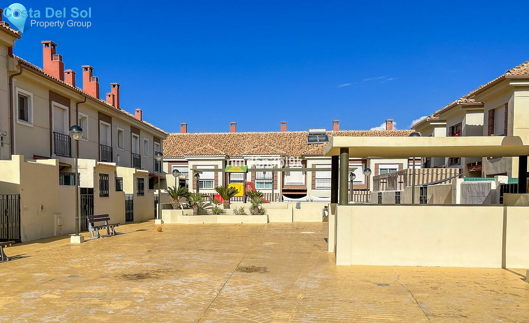 Townhouse in Alhaurín de la Torre-1544759