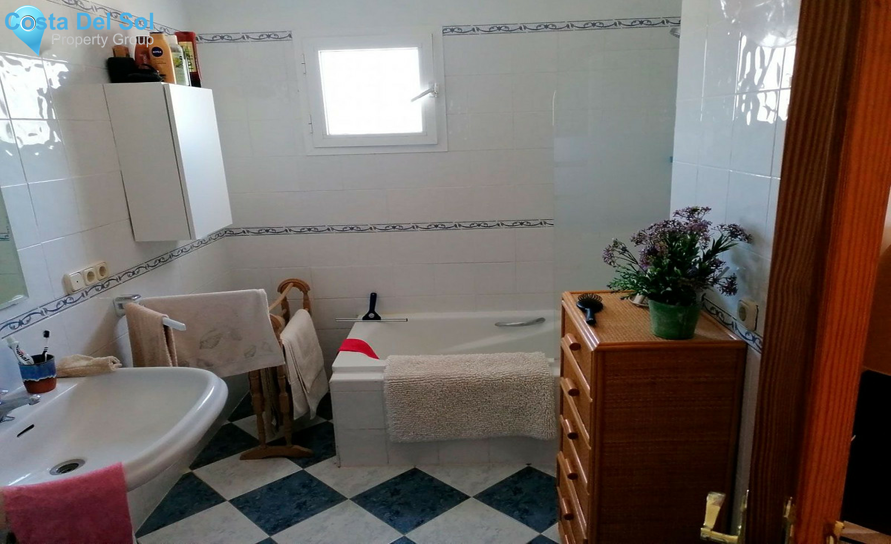 Townhouse in Alhaurín el Grande-1270516