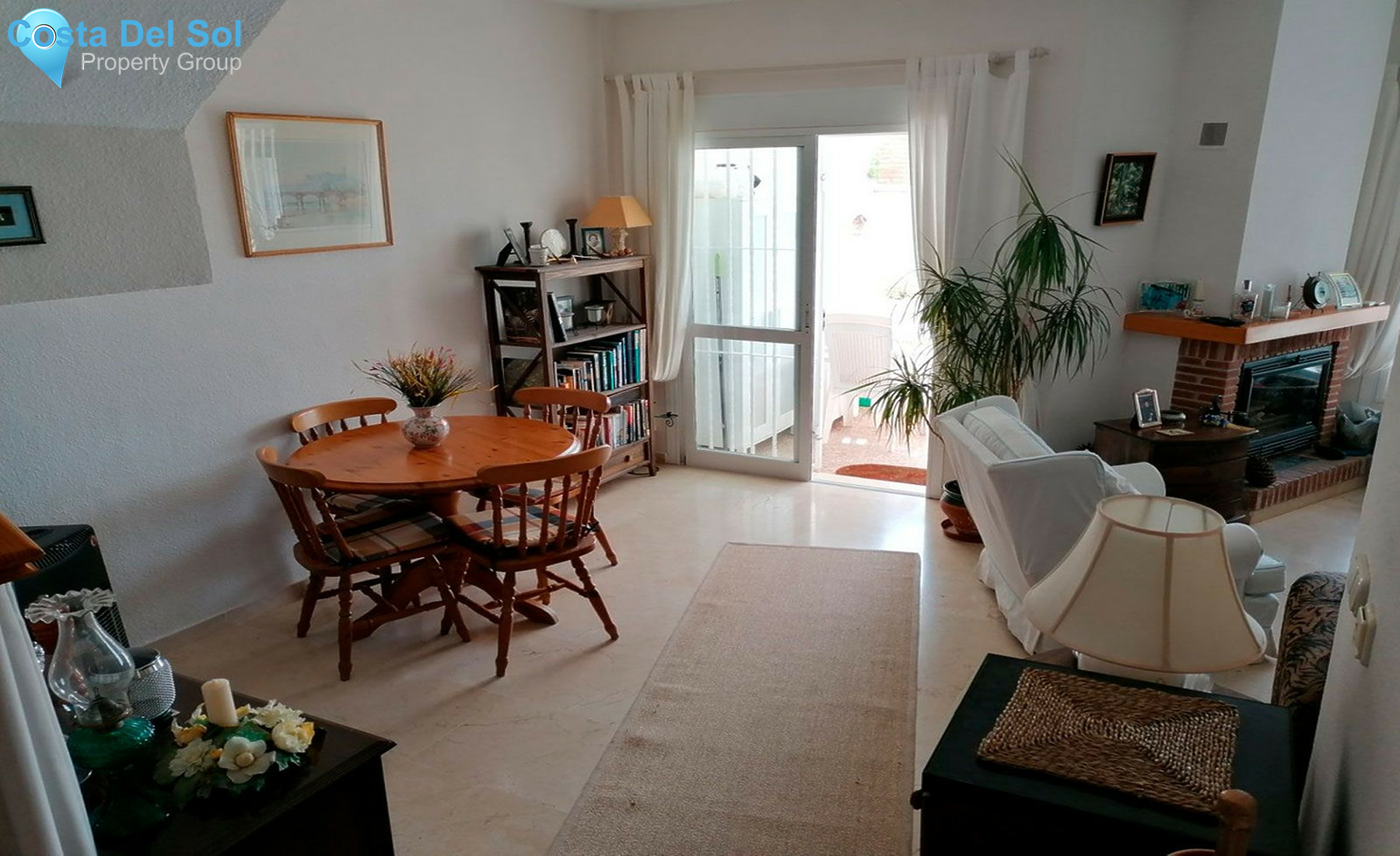 Townhouse in Alhaurín el Grande-1270508