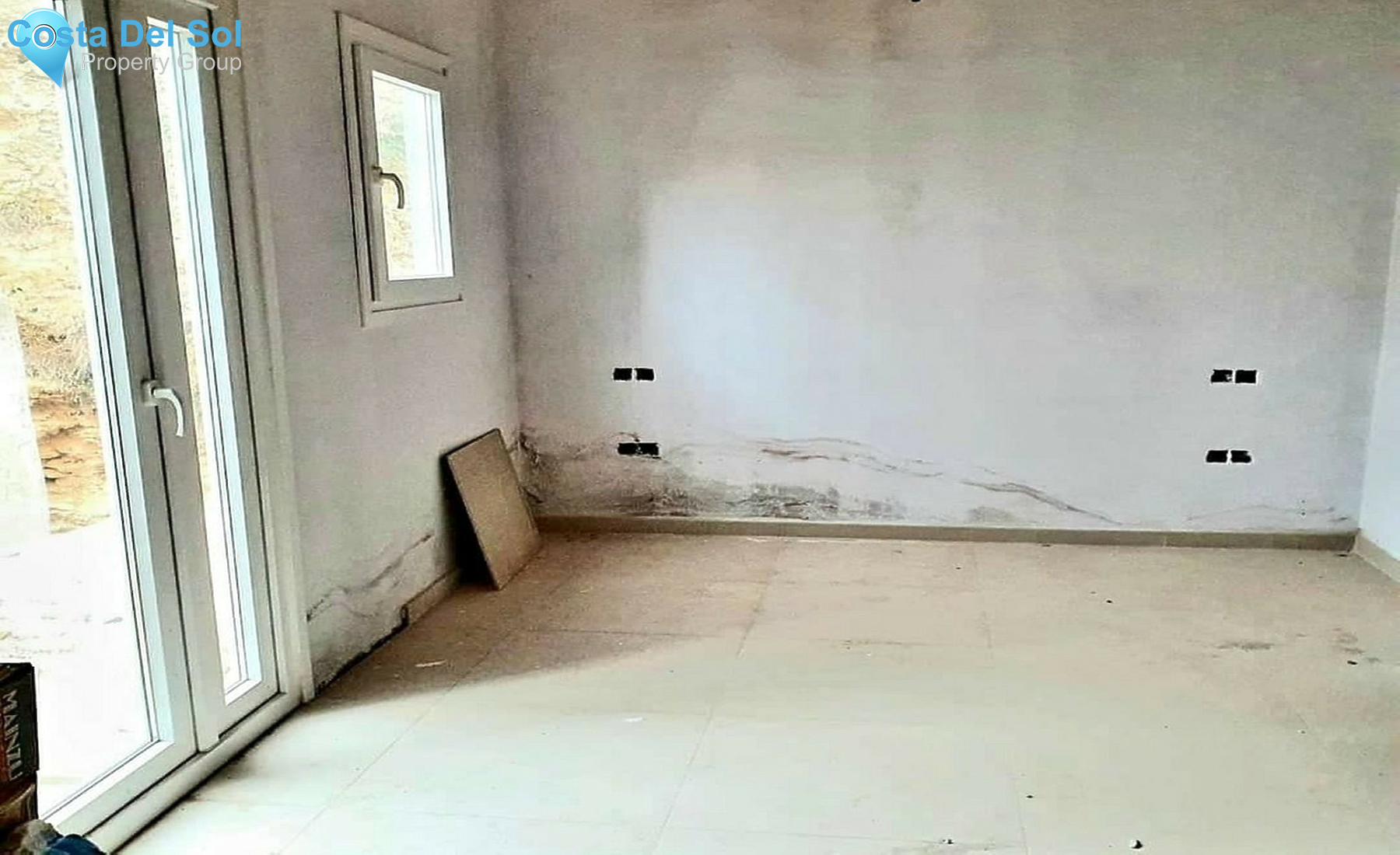 Townhouse in Alhaurín el Grande-1270677