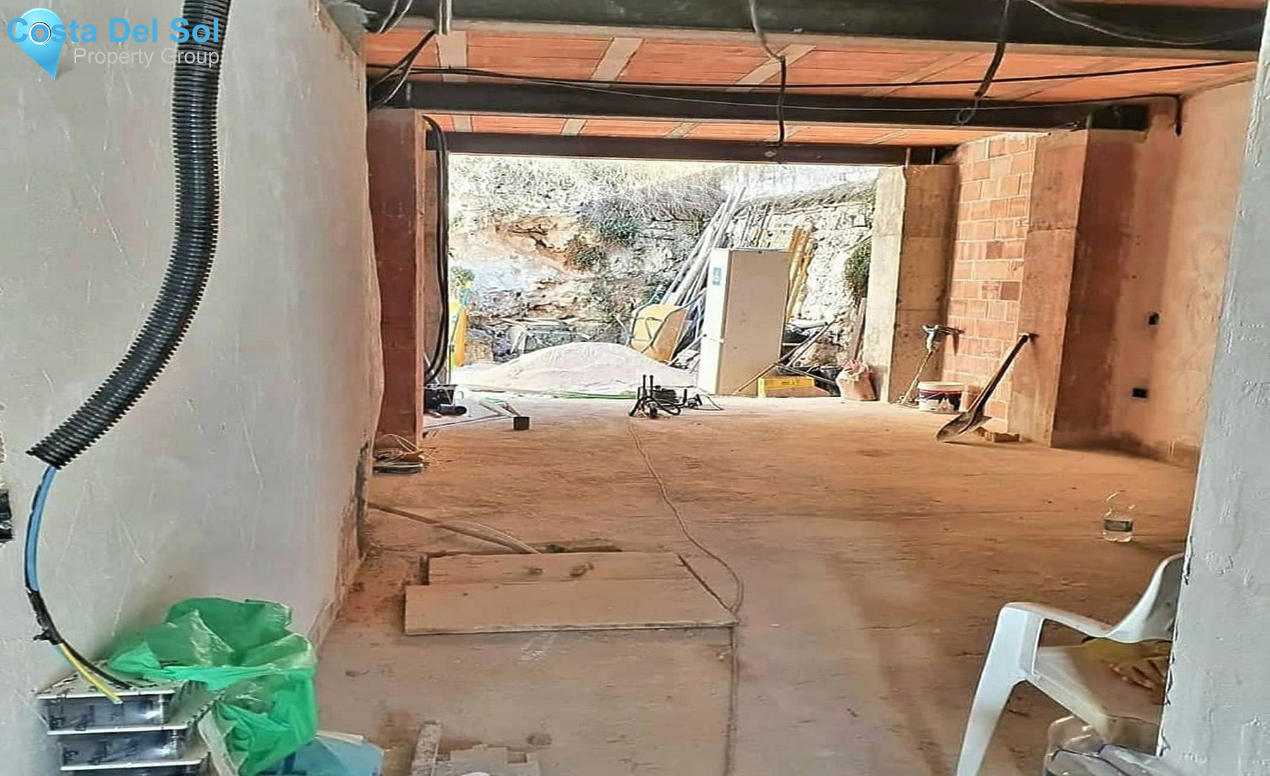 Townhouse in Alhaurín el Grande-1270686