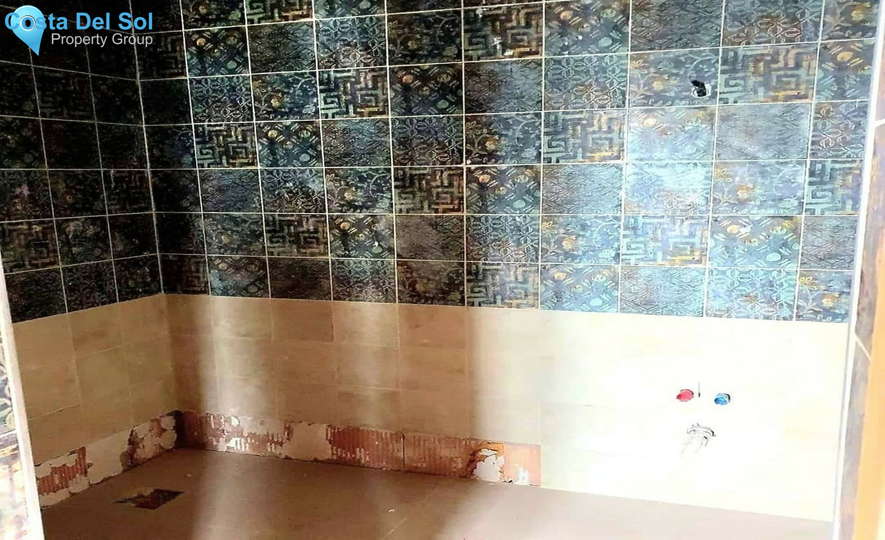 Townhouse in Alhaurín el Grande-1270672