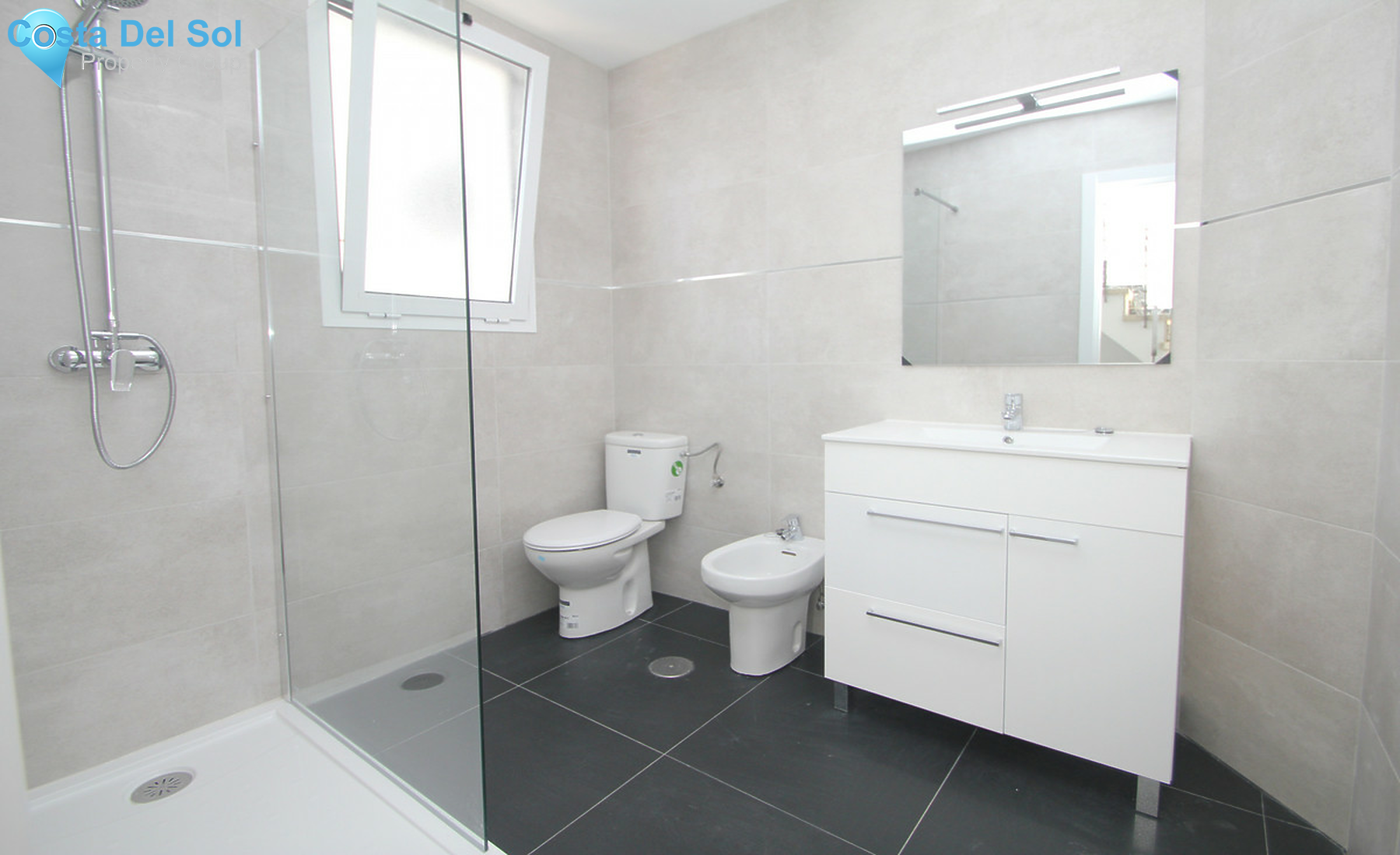 Townhouse in Alhaurín el Grande-1322311